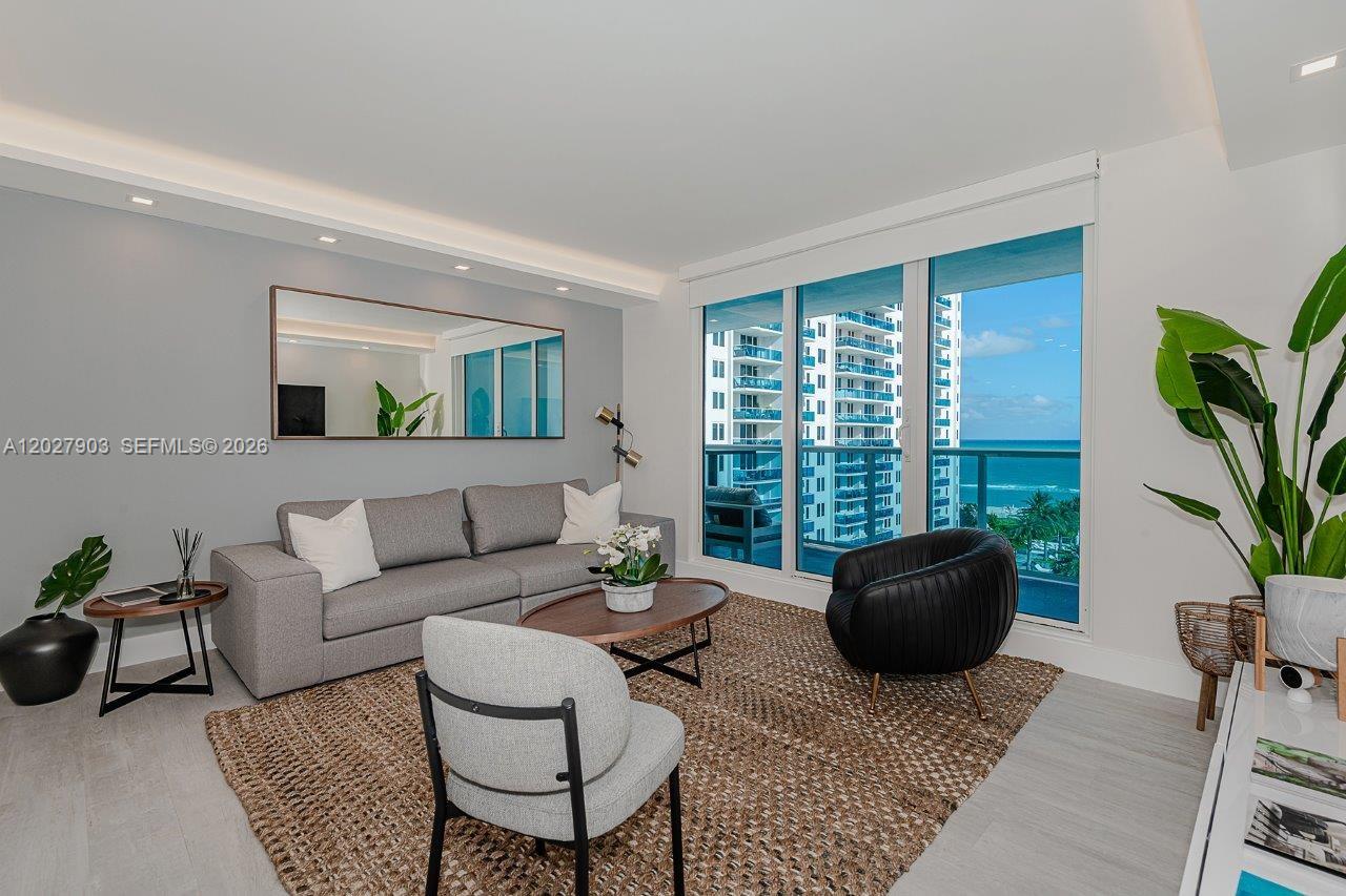 2301 Collins Ave #739 Miami Beach, FL 33139