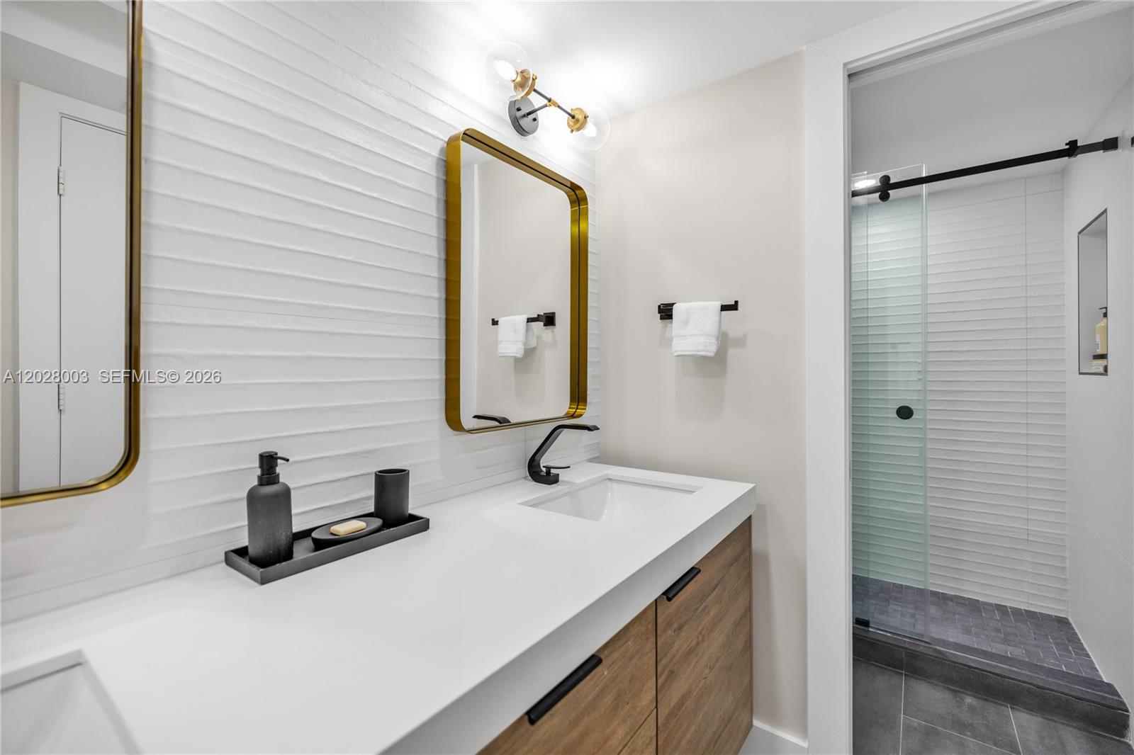 6917 Collins Ave #1404 Miami Beach, FL 33141