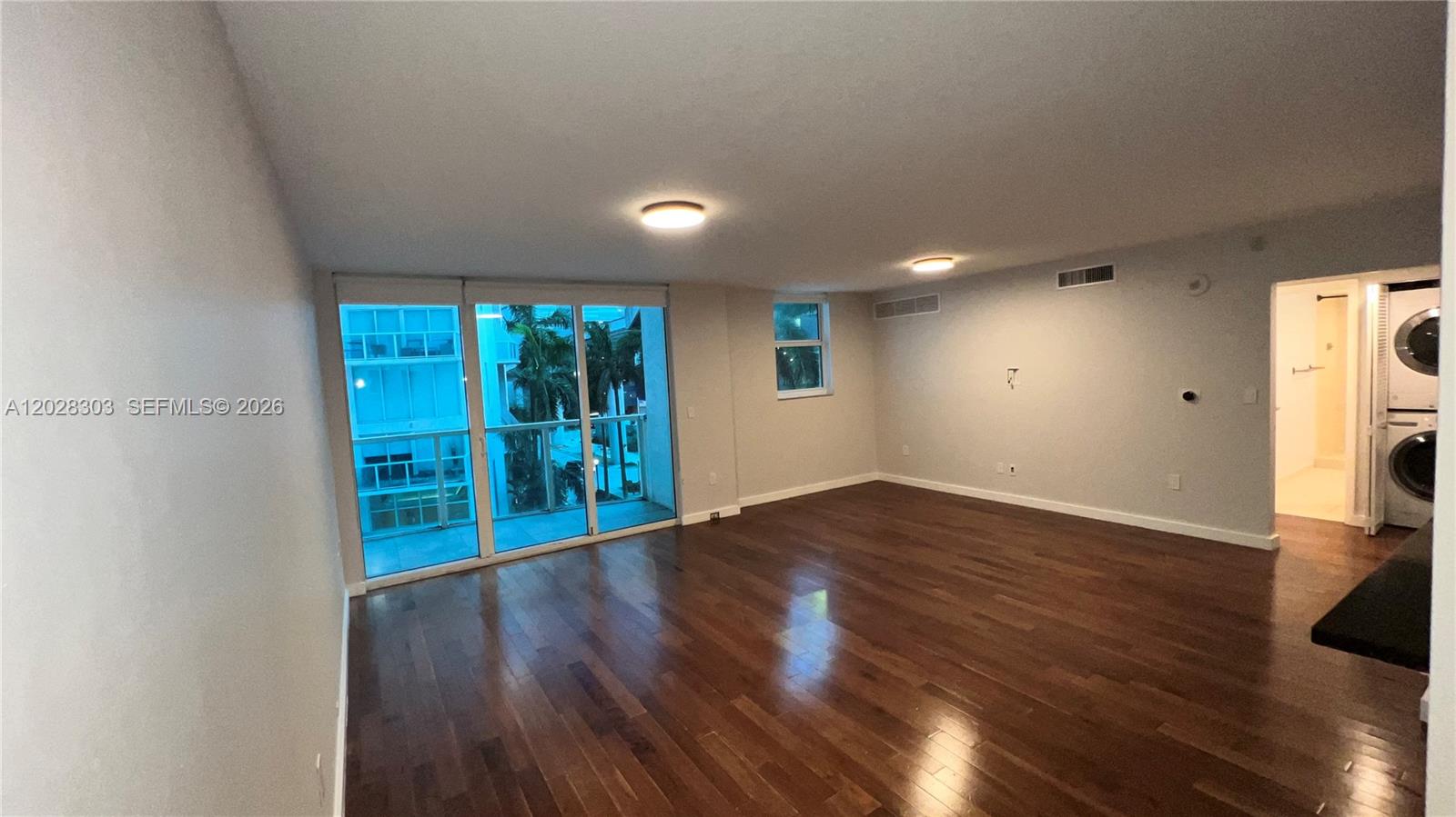 31 SE 5th St #411
