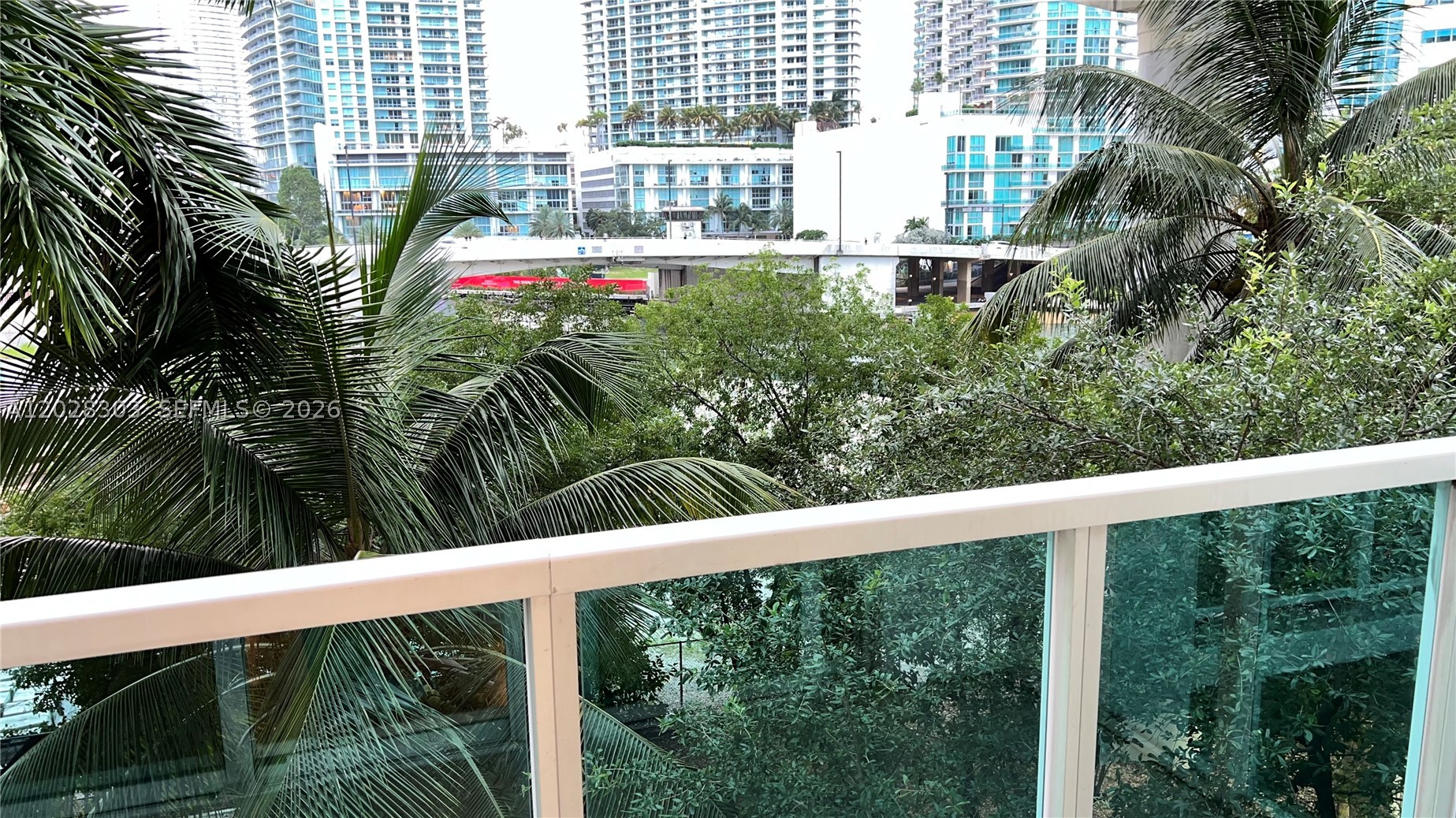 image Brickell on the River North20