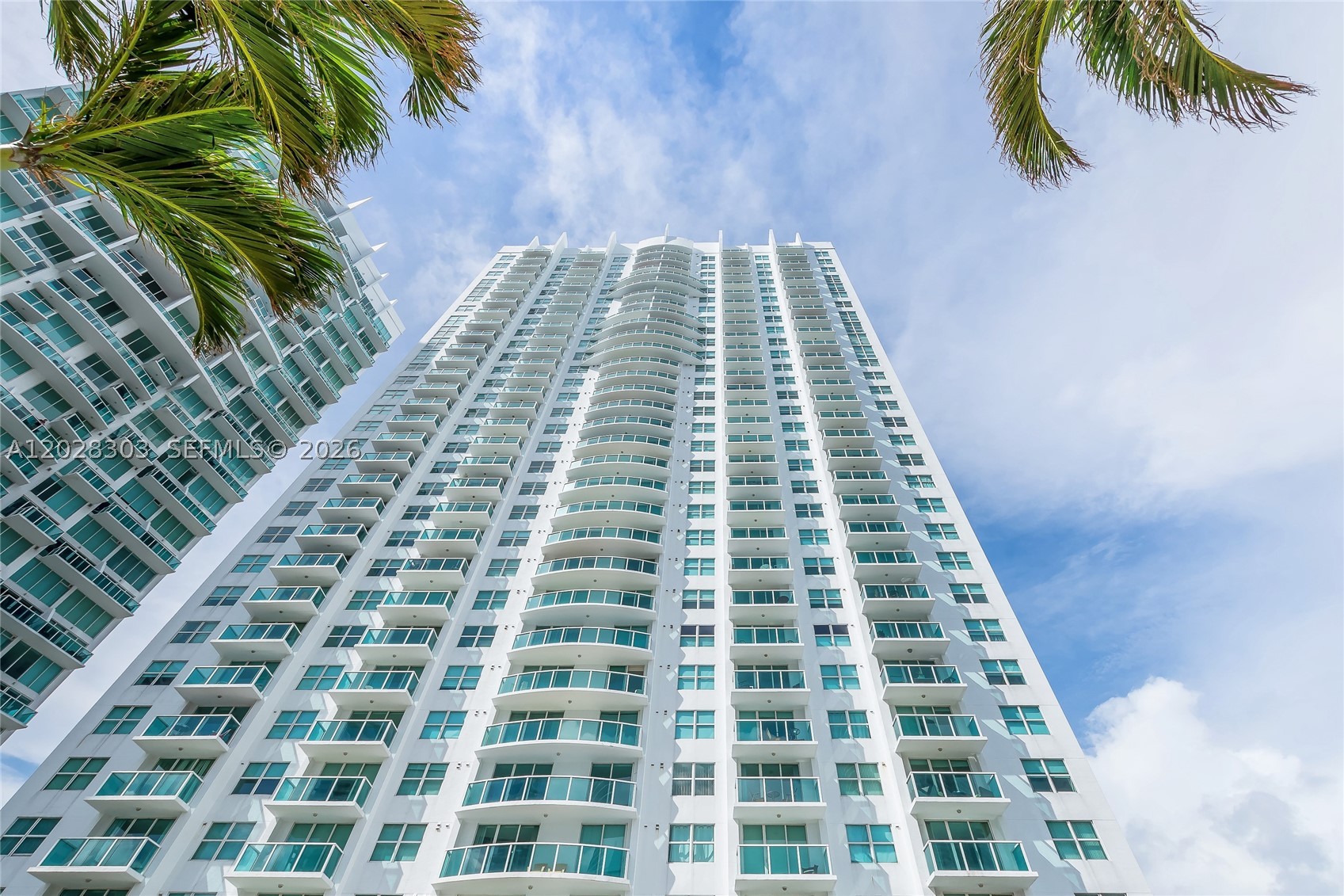 image Brickell on the River North36