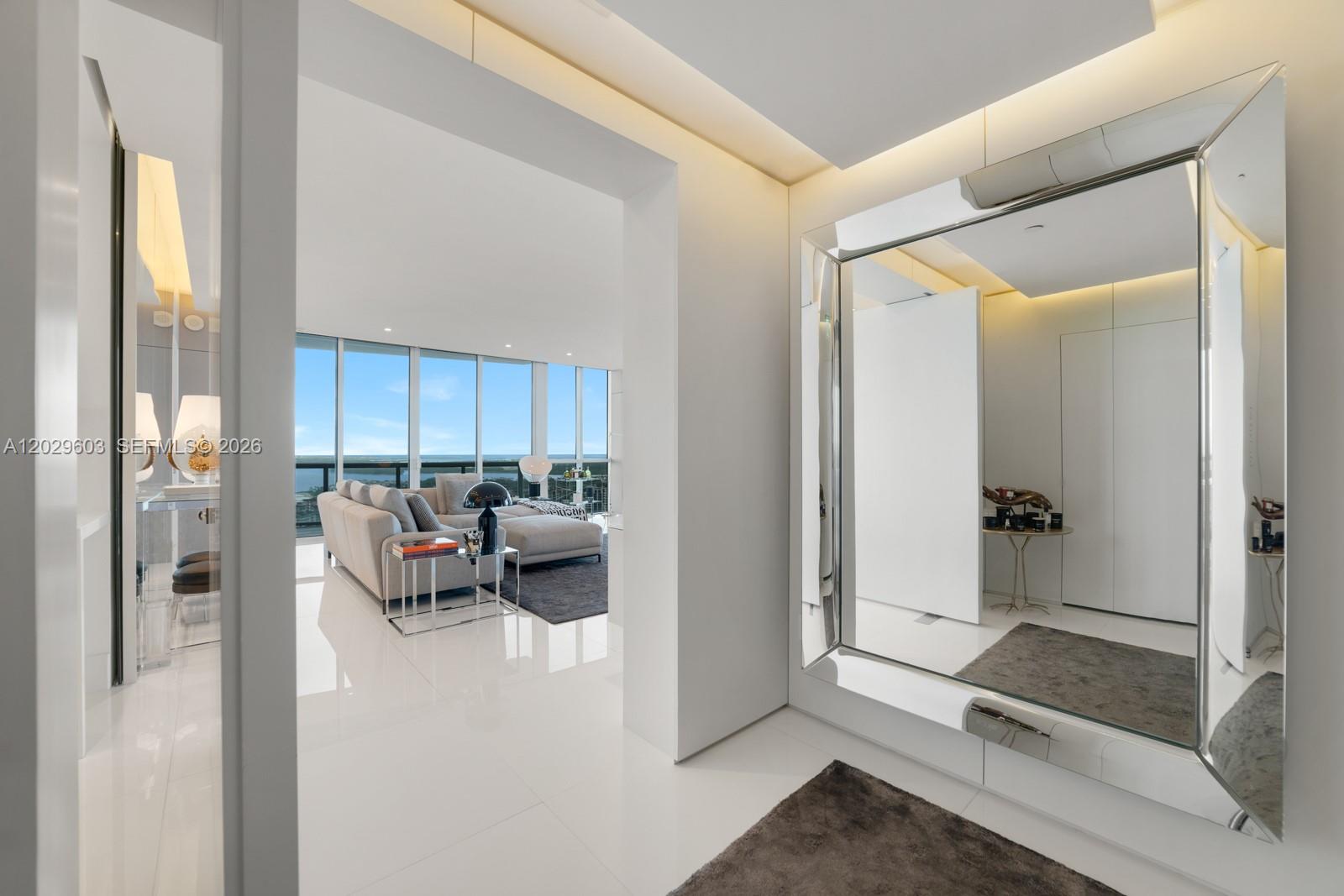 50 S Pointe Dr #2903 Miami Beach, FL 33139