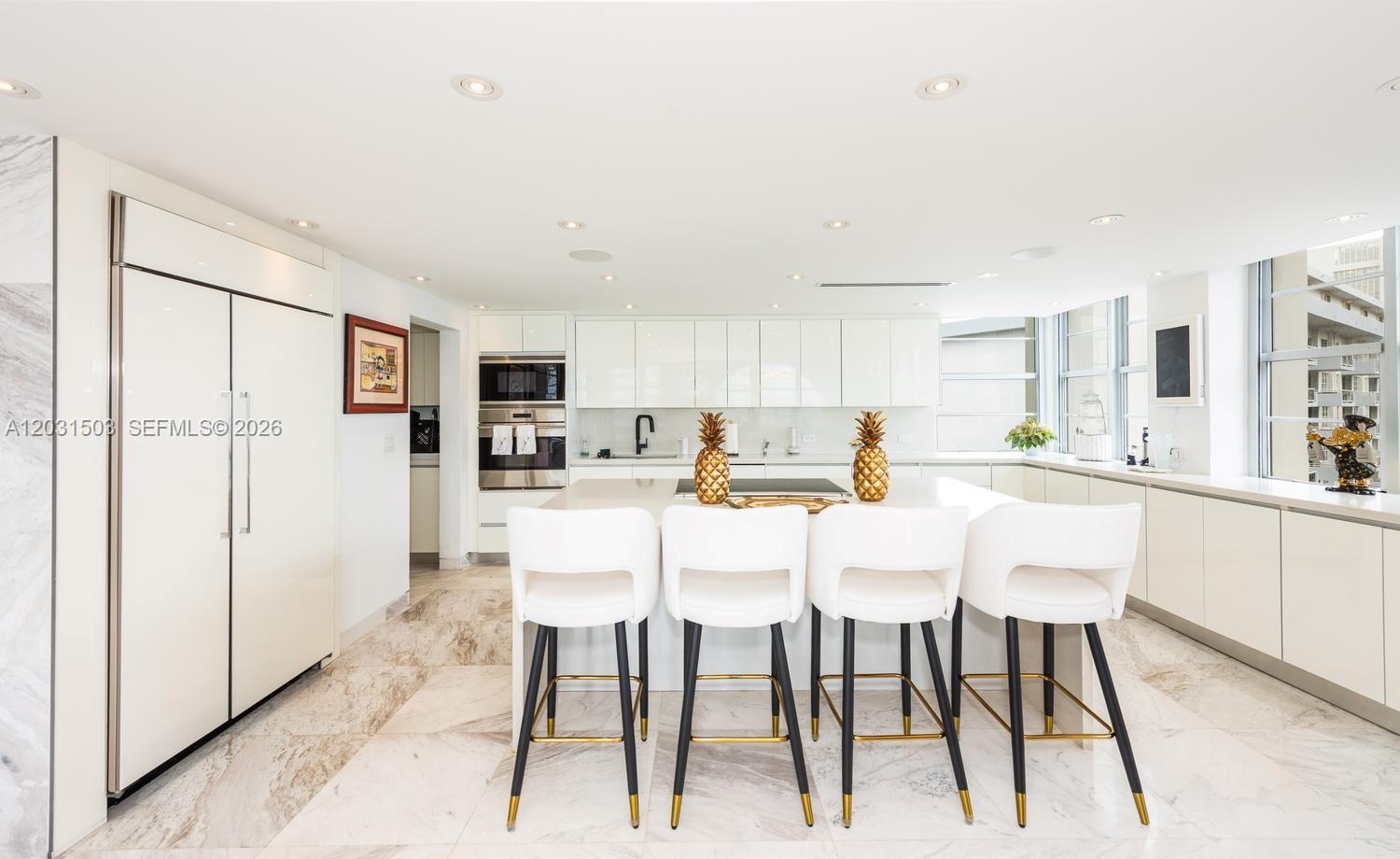 5660 Collins Ave #14C Miami Beach, FL 33140