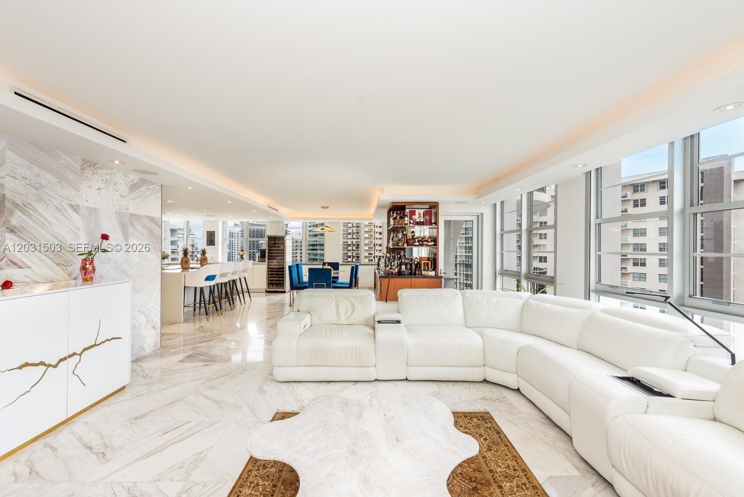 5660 Collins Ave #14C Miami Beach, FL 33140