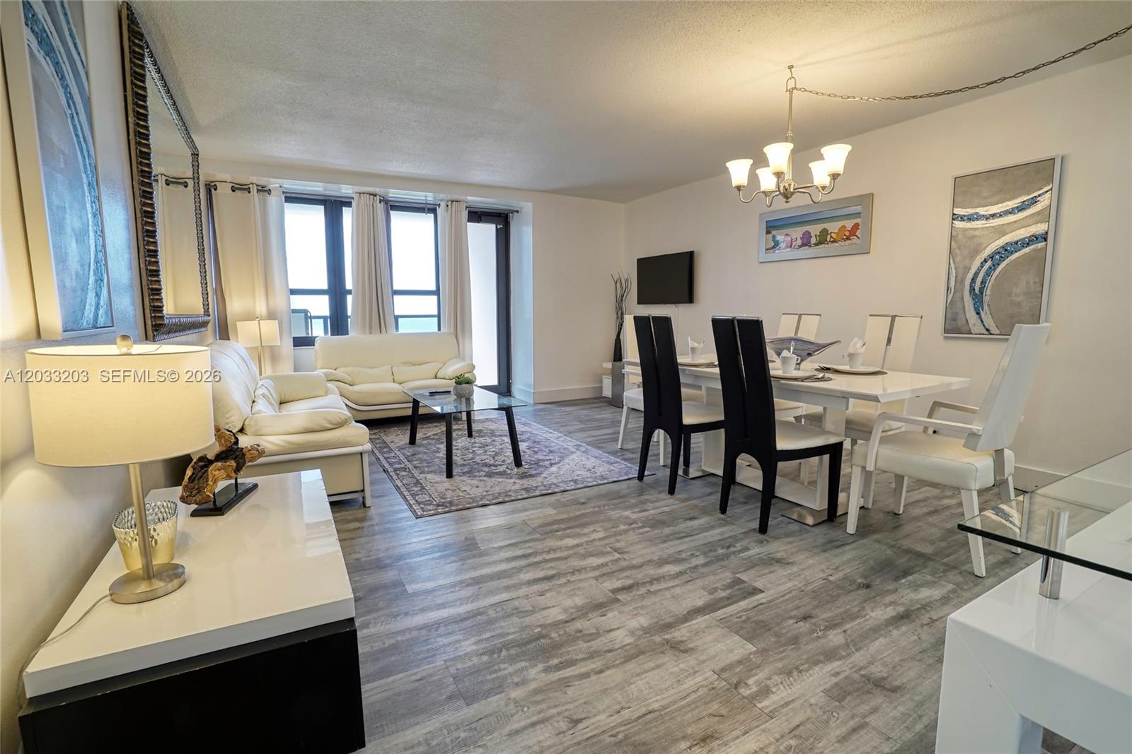 5225 Collins Ave #1204