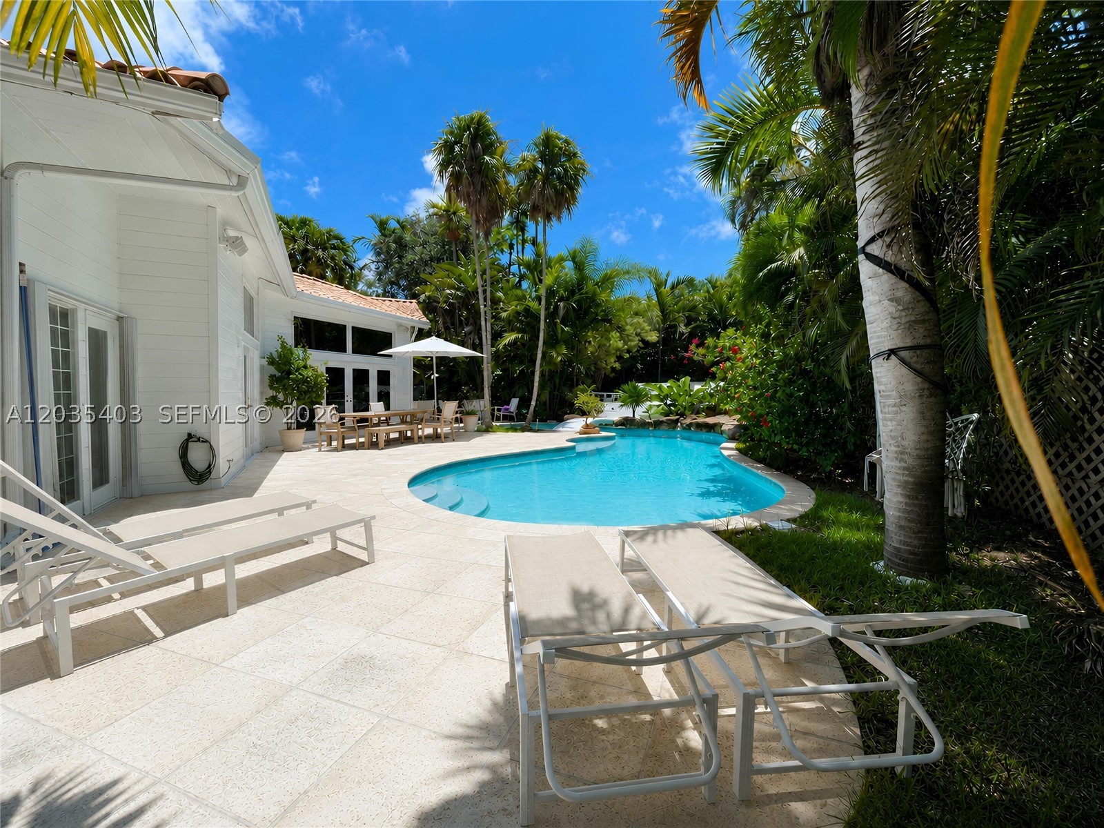 7924 SW 50th Ct Miami, FL 33143