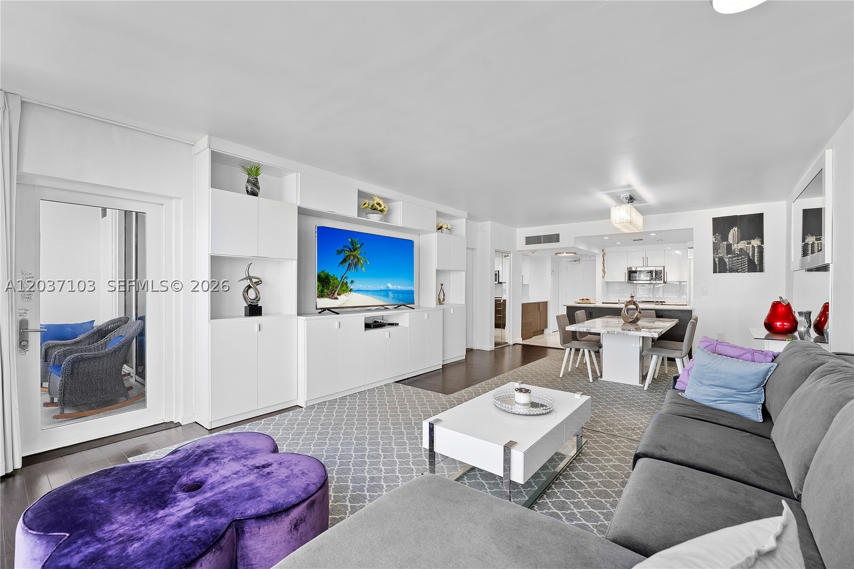 image Harbour House3