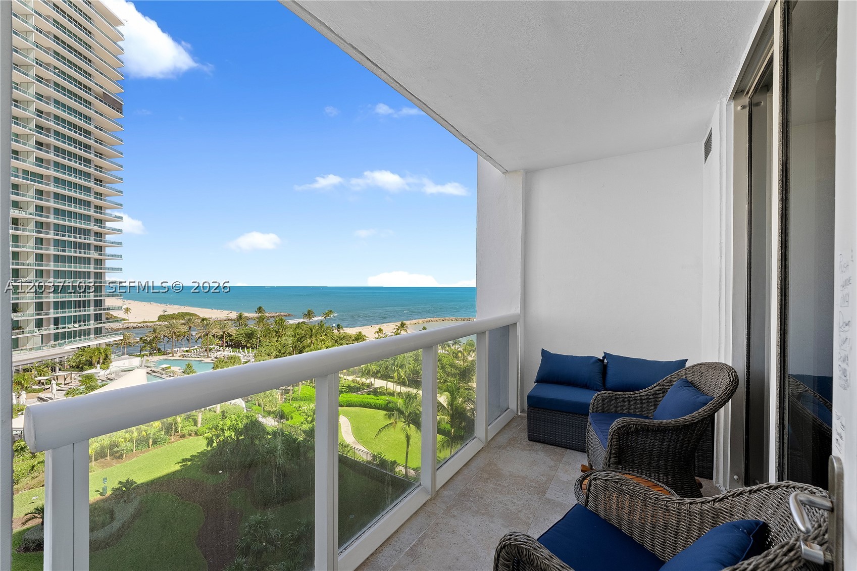 image Harbour House6
