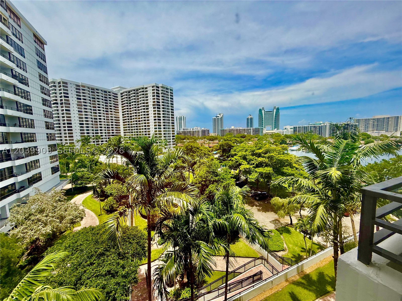 500 Three Iss Blvd #421
