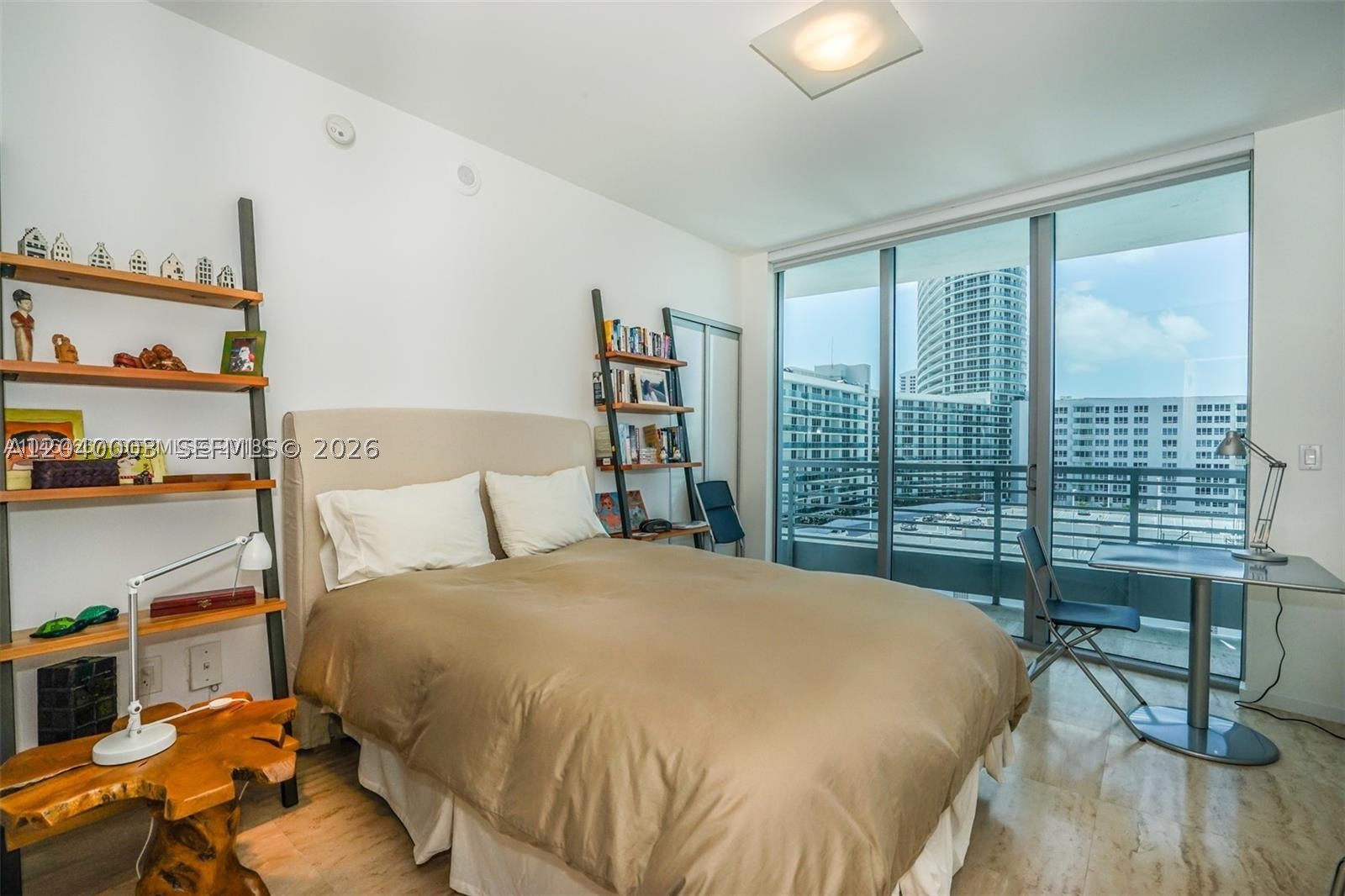 image Capri South Beach10