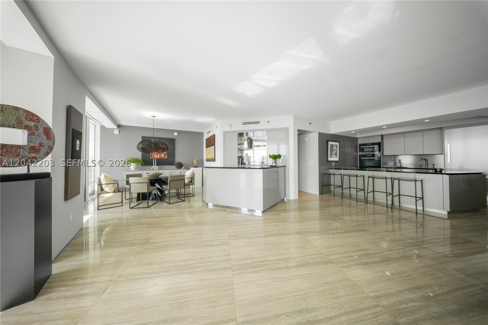 450 Alton Rd #3301 Miami Beach, FL 33139