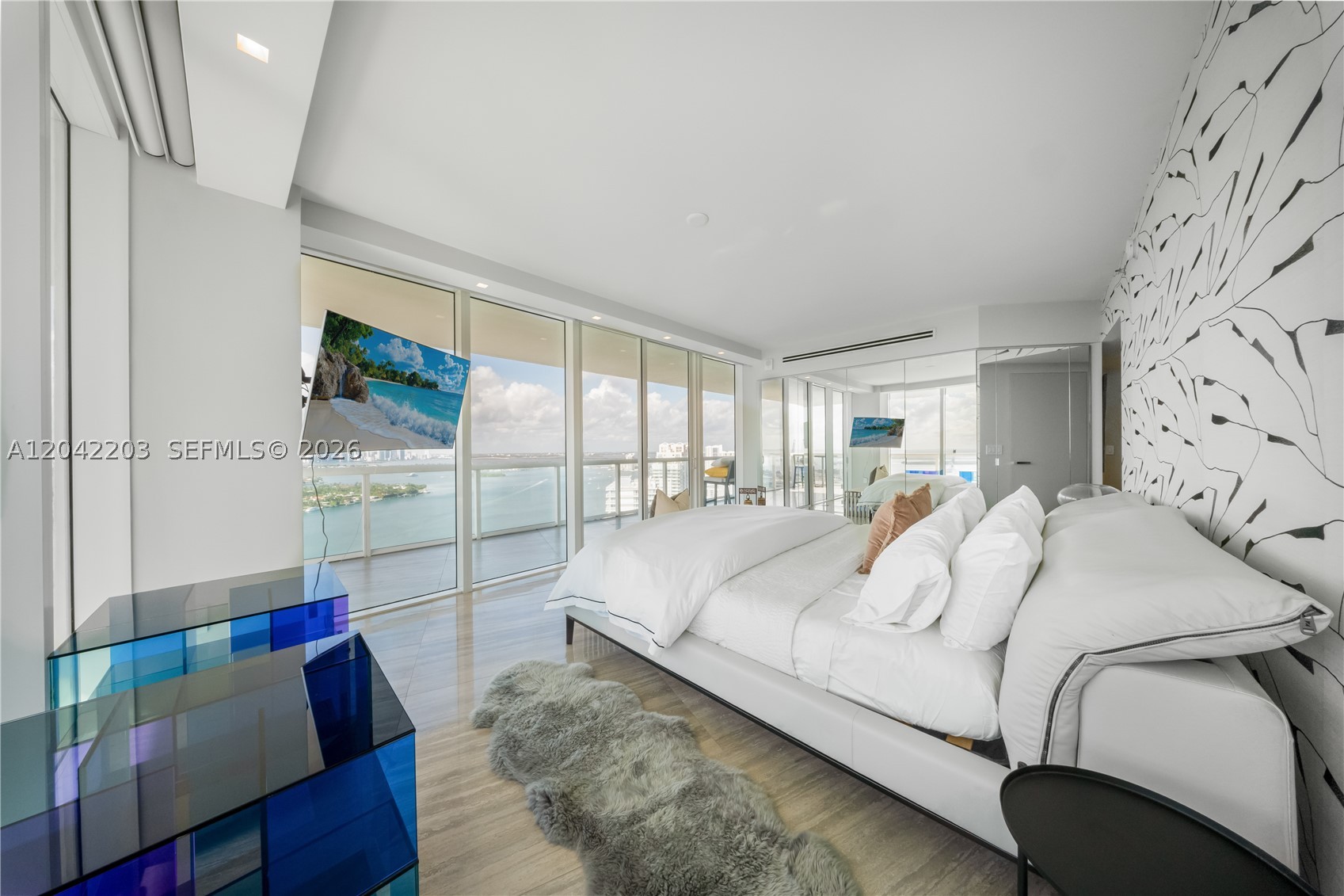 450 Alton Rd #3301 Miami Beach, FL 33139