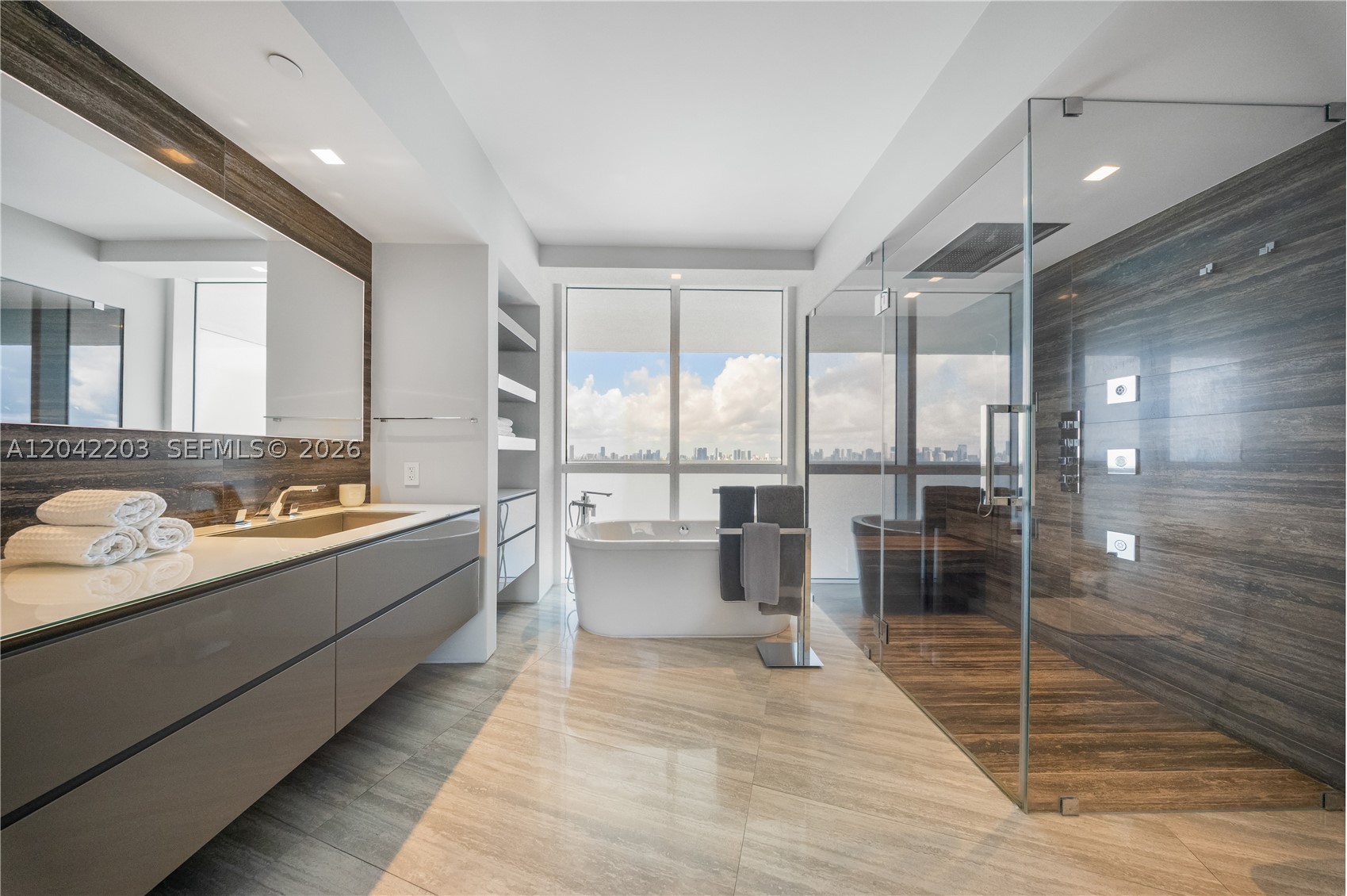 450 Alton Rd #3301 Miami Beach, FL 33139