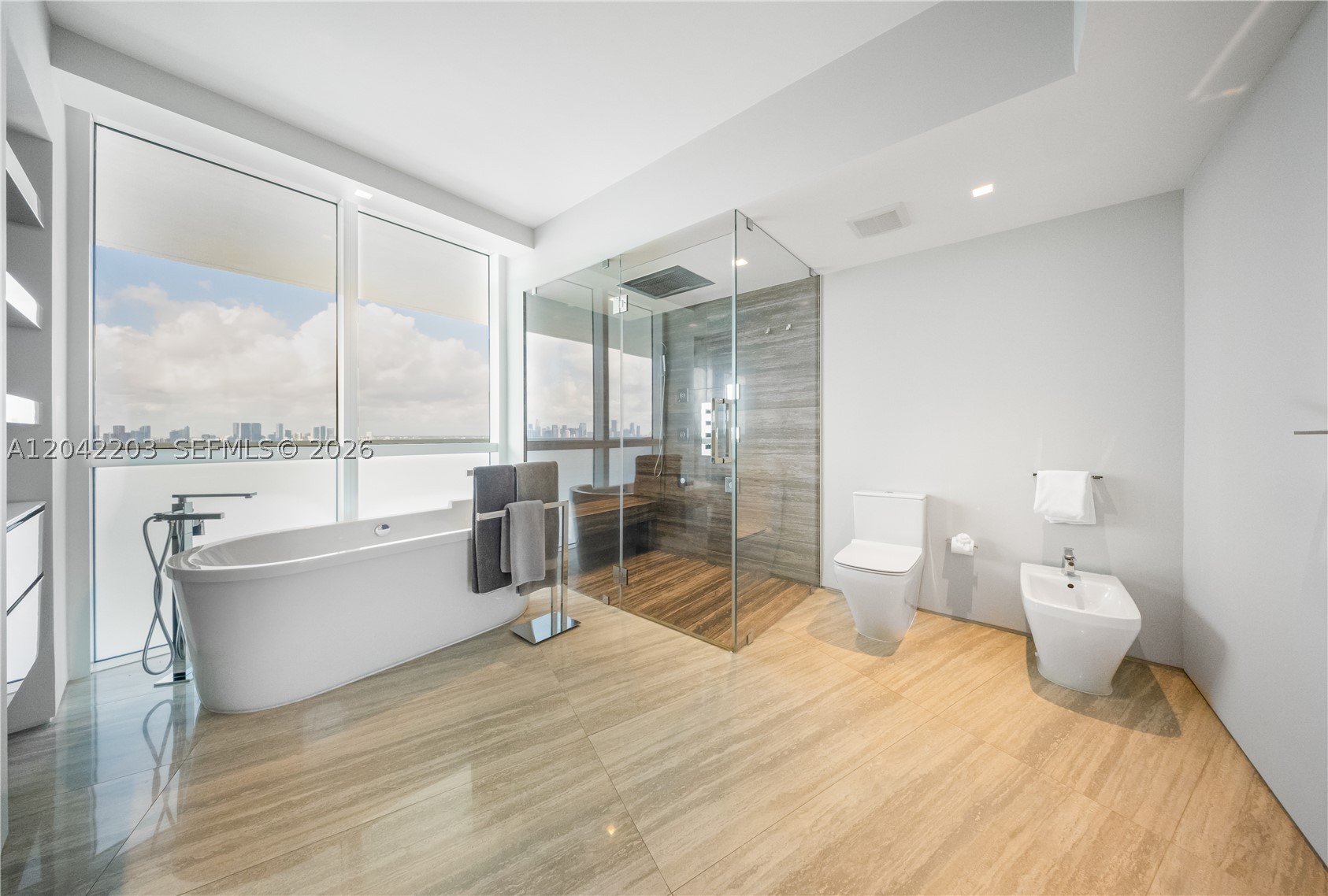 450 Alton Rd #3301 Miami Beach, FL 33139