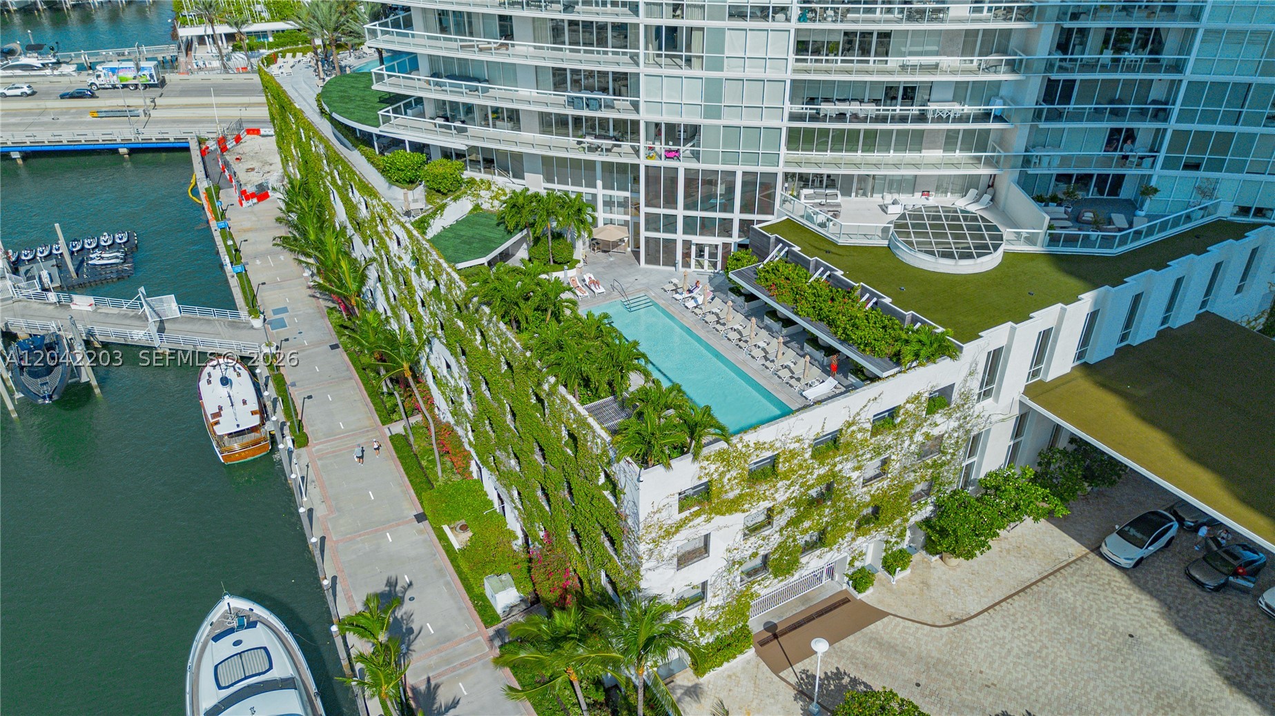 450 Alton Rd #3301 Miami Beach, FL 33139