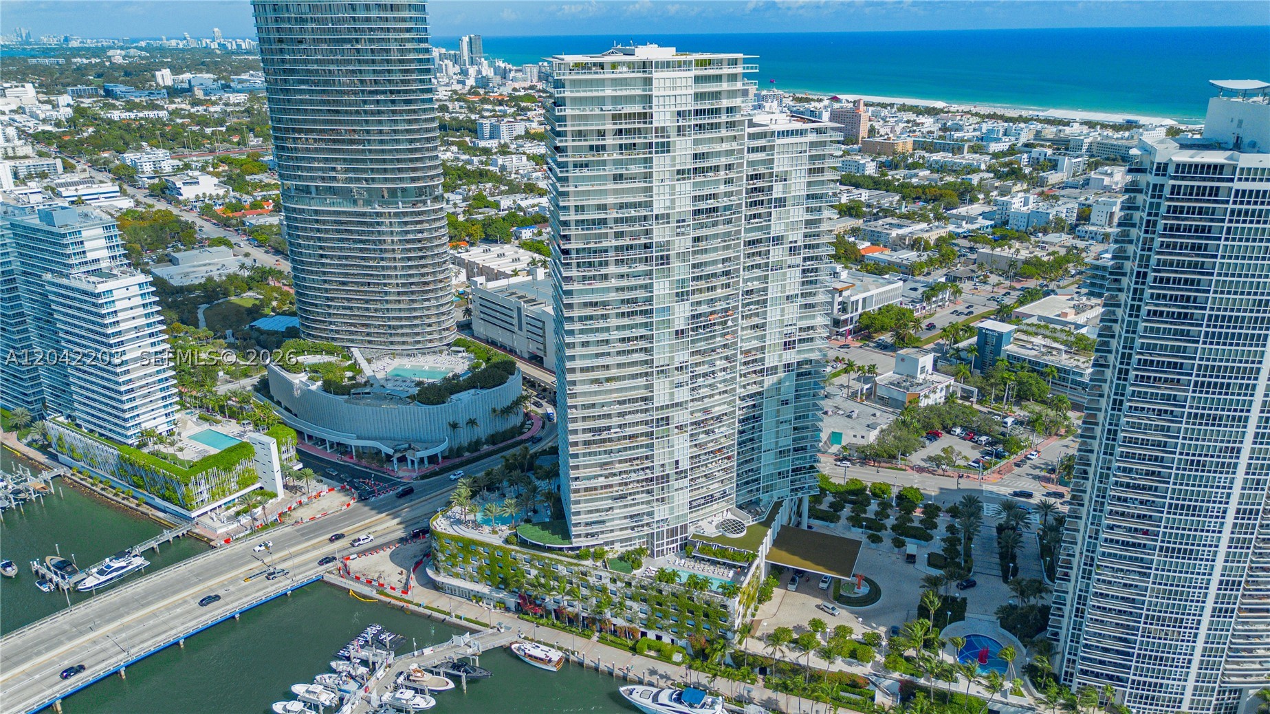 450 Alton Rd #3301 Miami Beach, FL 33139
