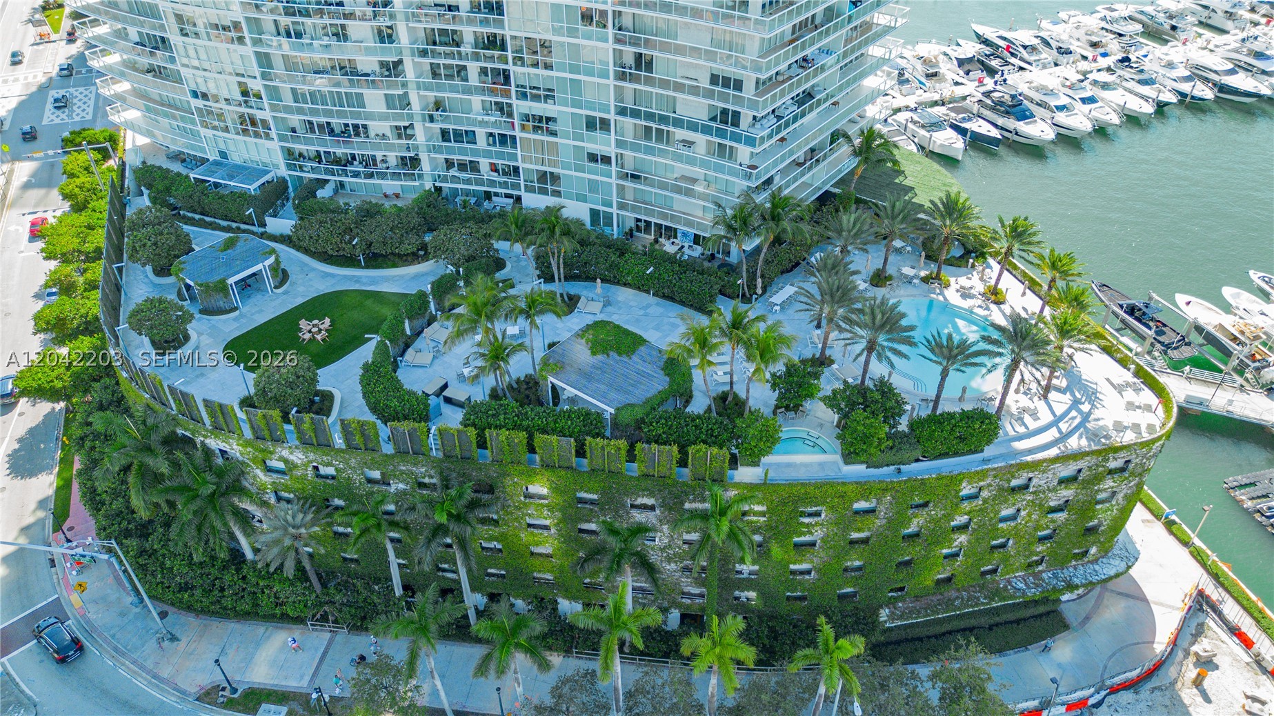 450 Alton Rd #3301 Miami Beach, FL 33139