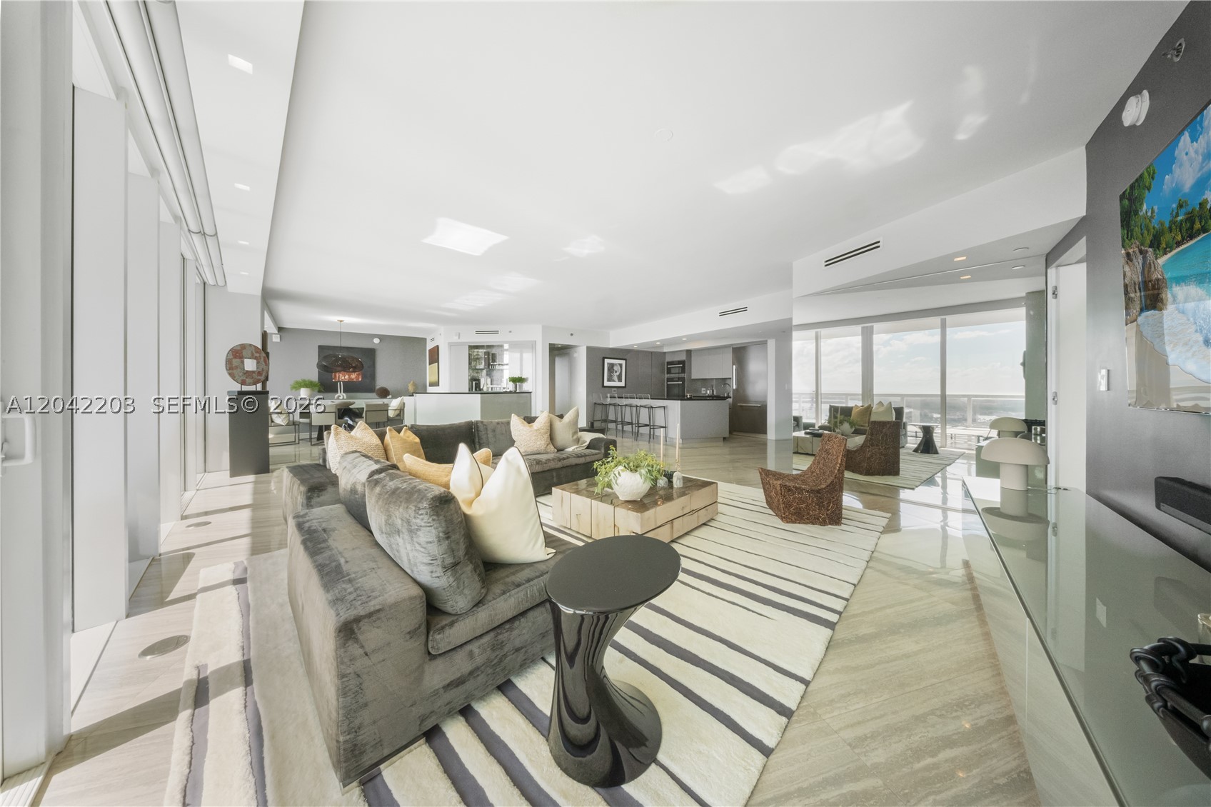 450 Alton Rd #3301 Miami Beach, FL 33139