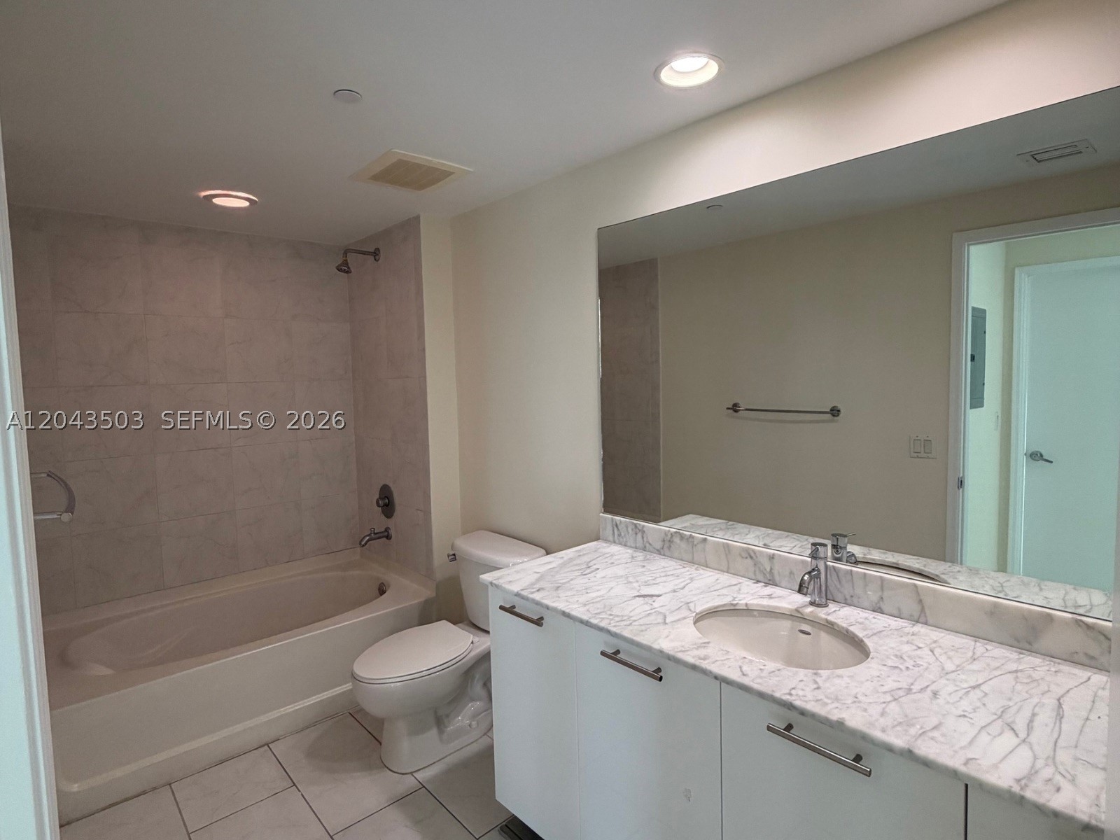 image The Plaza on Brickell West10