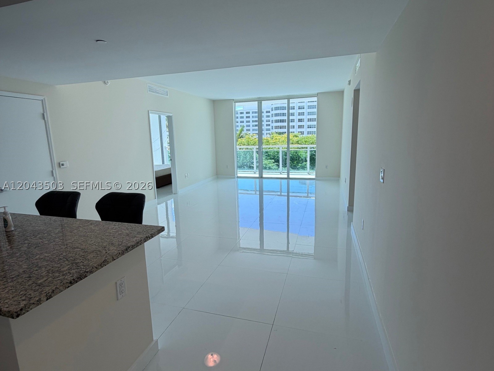 image The Plaza on Brickell West21