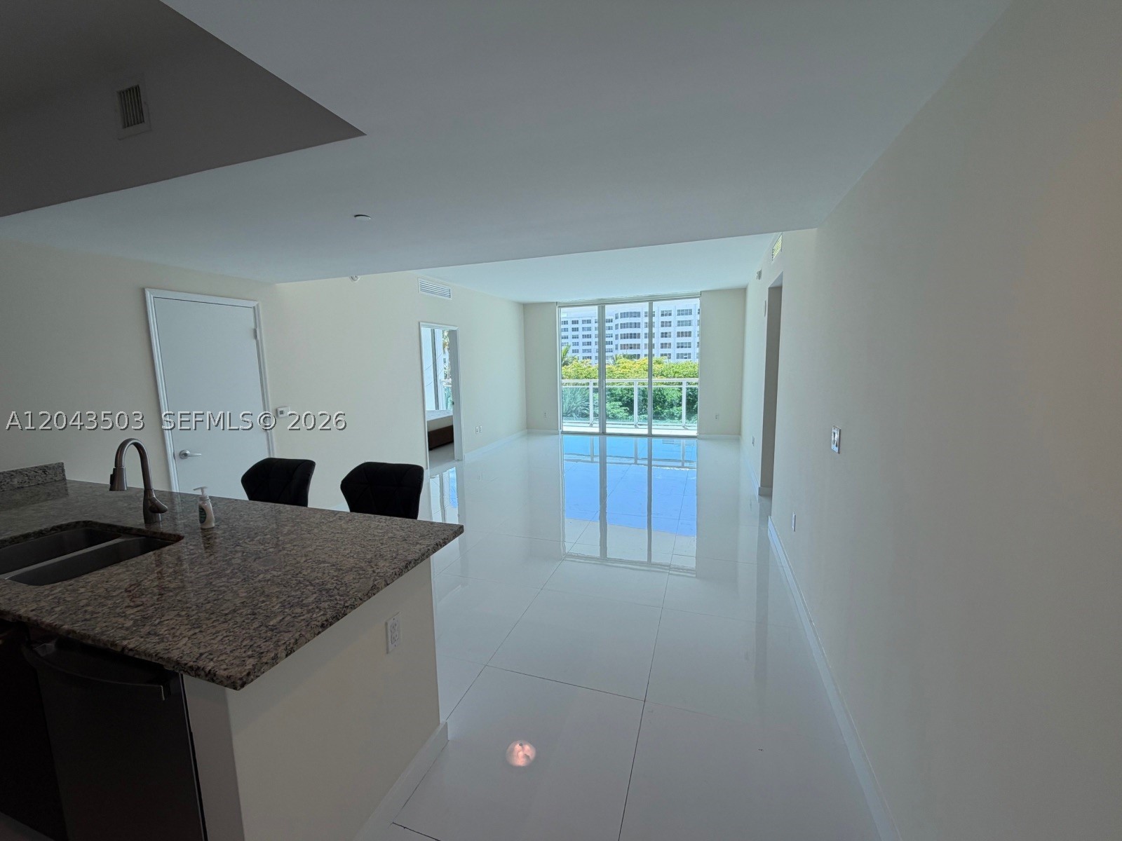 image The Plaza on Brickell West23