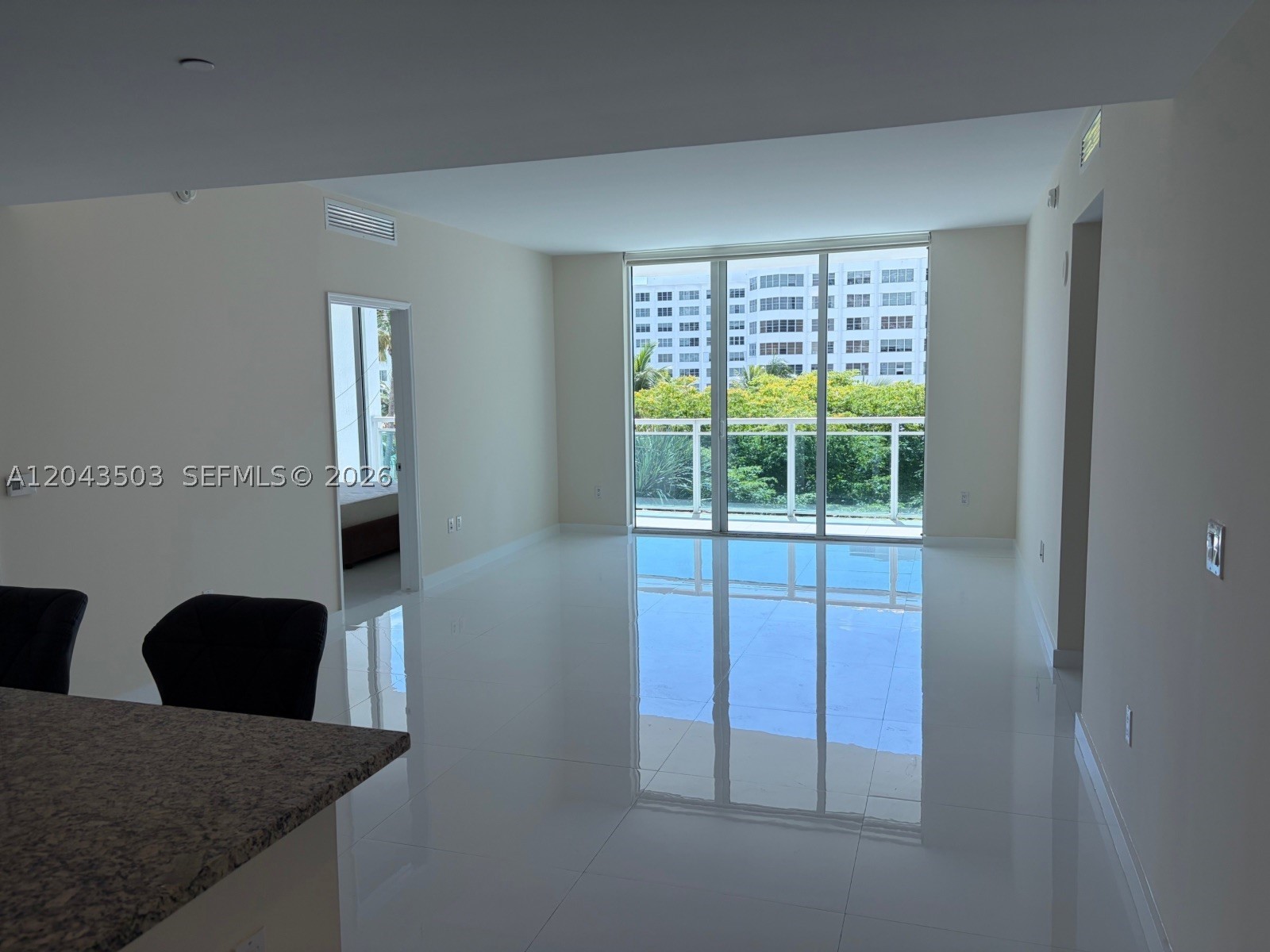 image The Plaza on Brickell West24