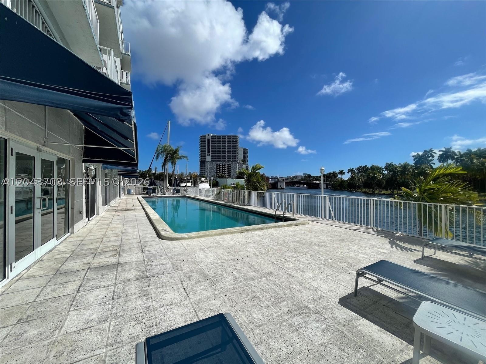 1740 NW N Riv Dr #517 Miami, FL 33125