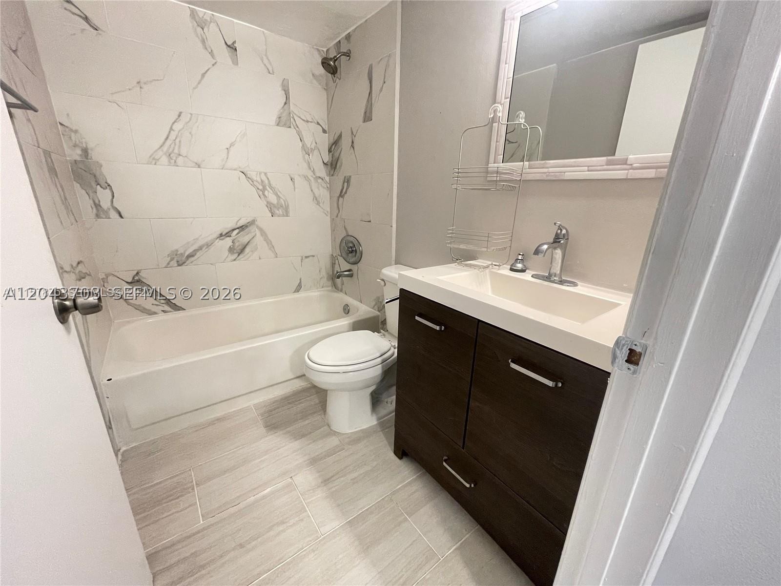 1740 NW N Riv Dr #517 Miami, FL 33125