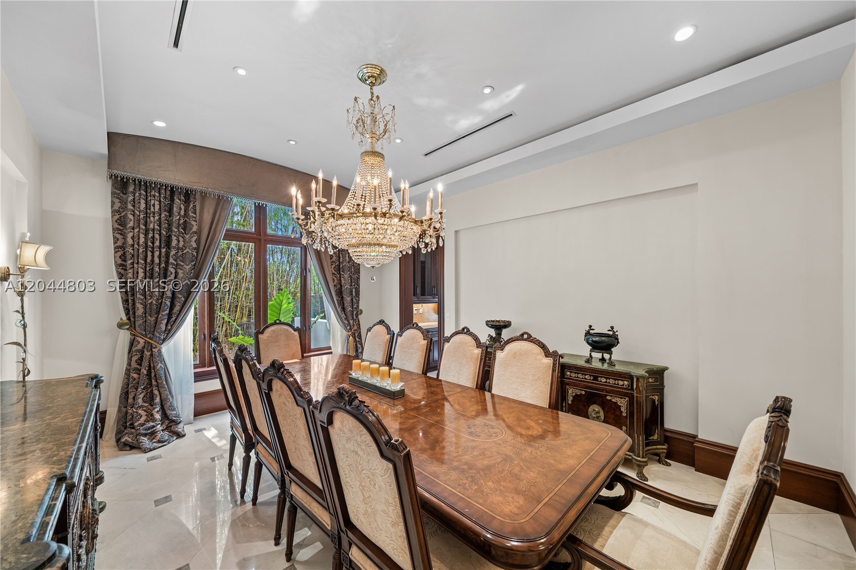 150 Edgewater Dr Coral Gables, FL 33133