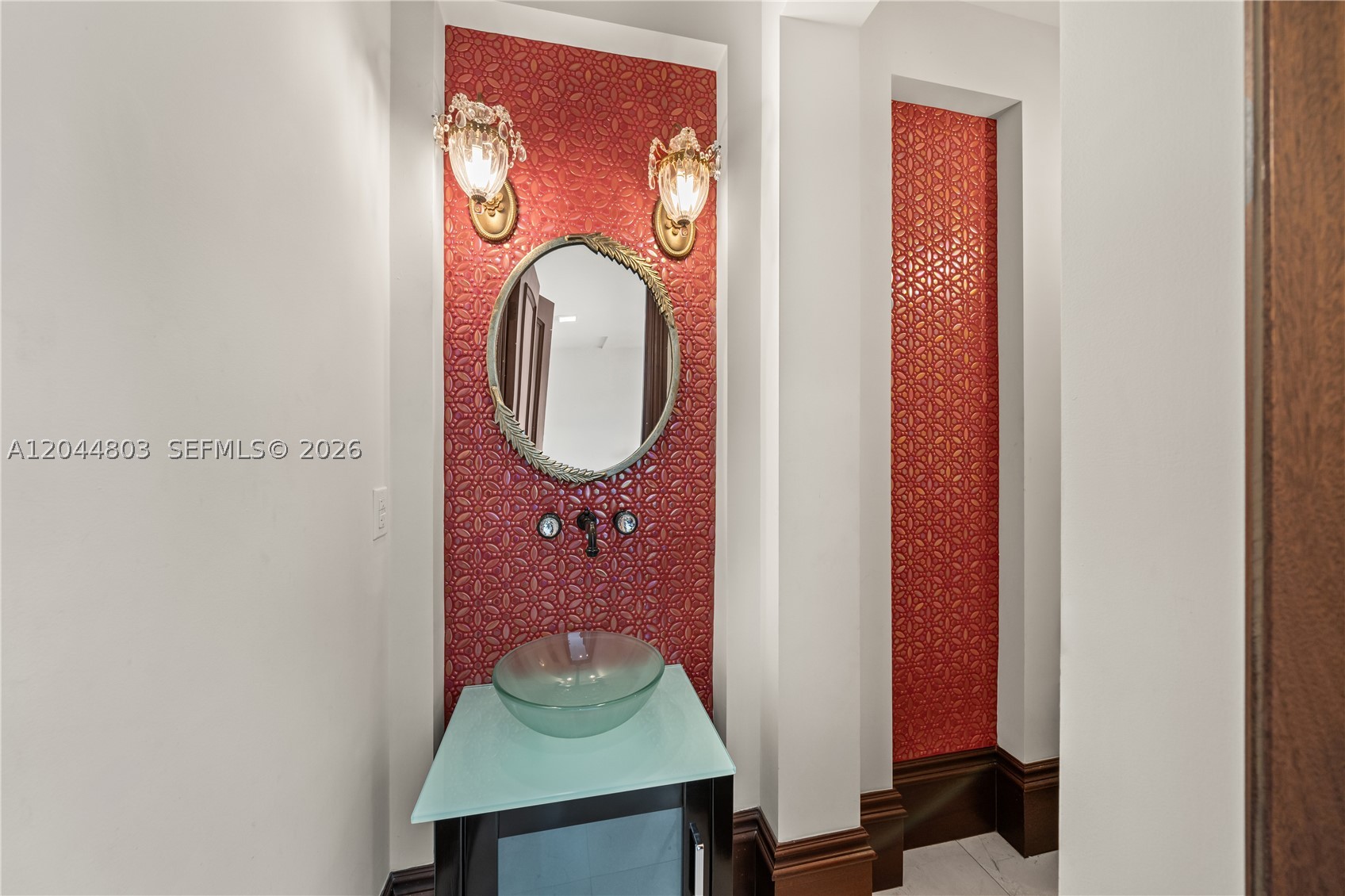 150 Edgewater Dr Coral Gables, FL 33133