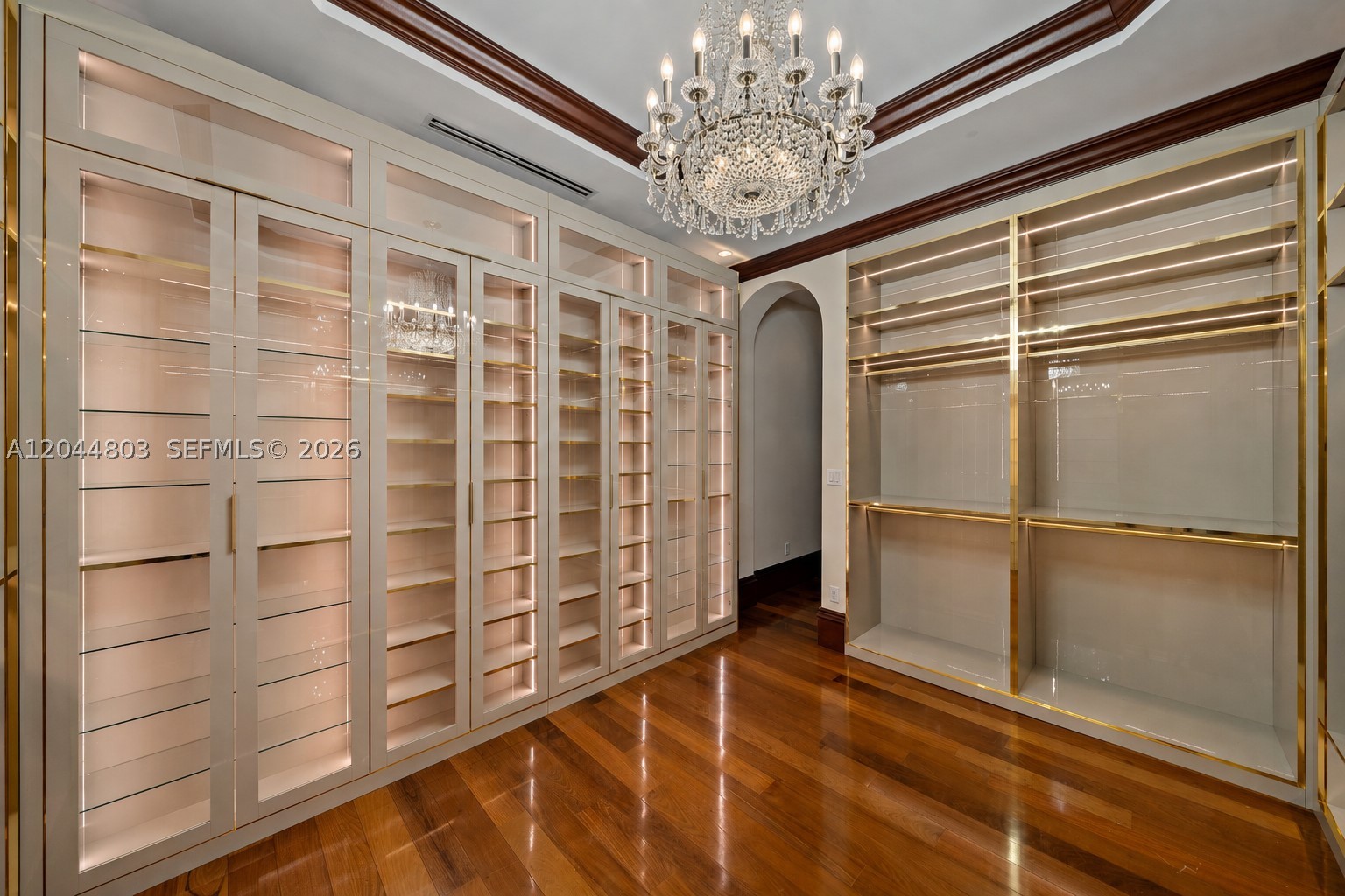 150 Edgewater Dr Coral Gables, FL 33133