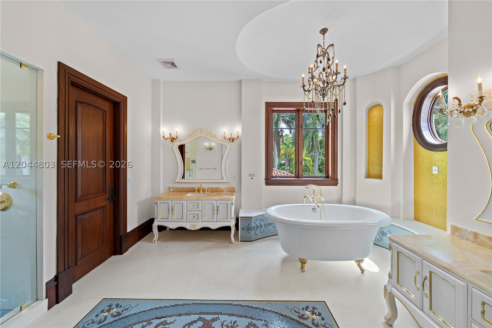 150 Edgewater Dr Coral Gables, FL 33133