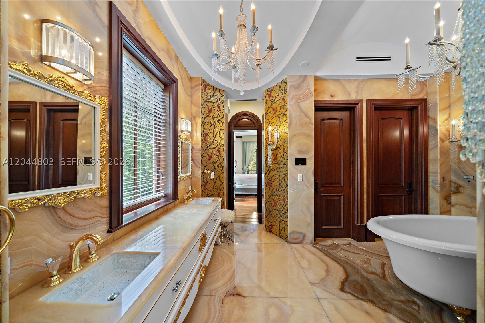 150 Edgewater Dr Coral Gables, FL 33133