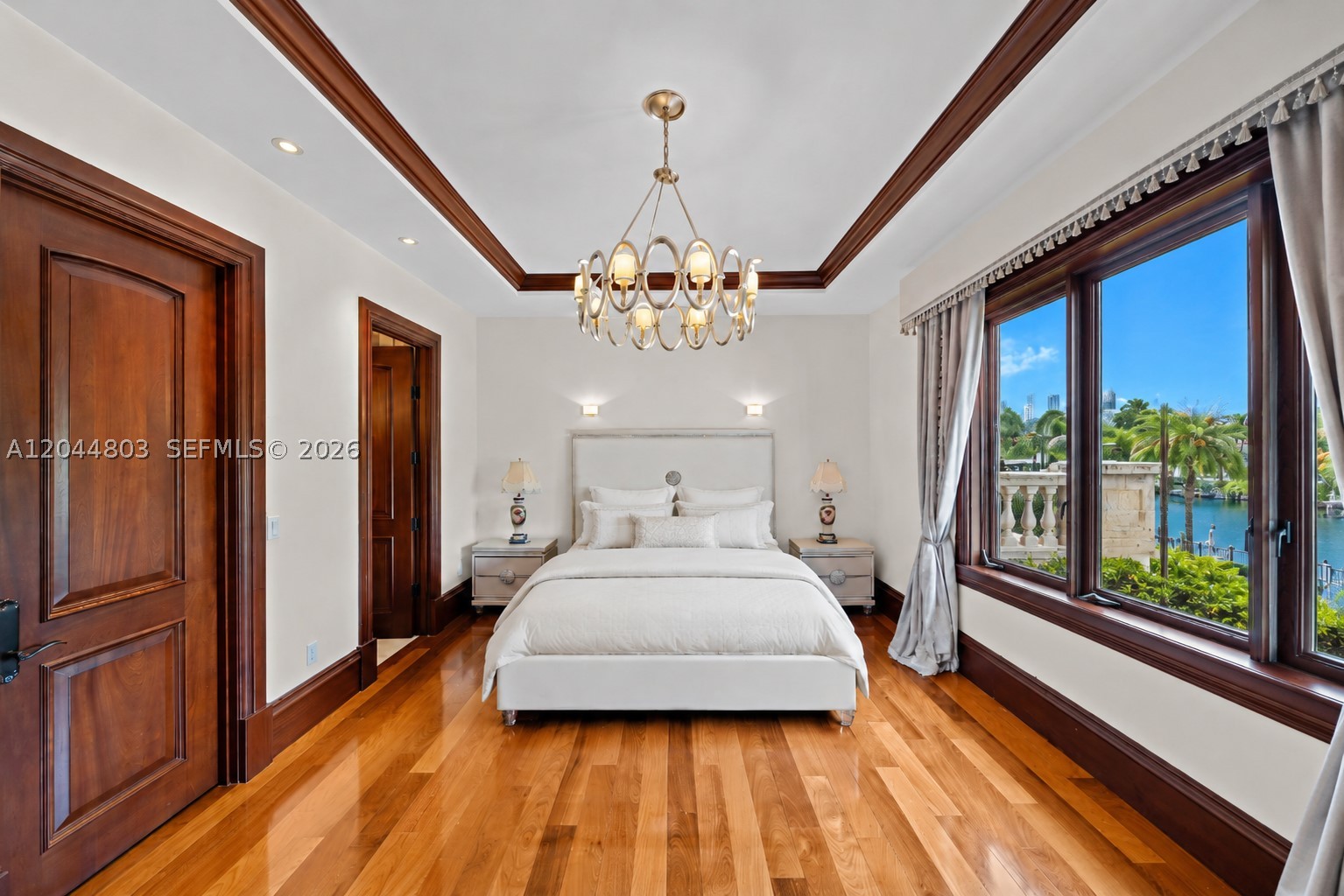 150 Edgewater Dr Coral Gables, FL 33133