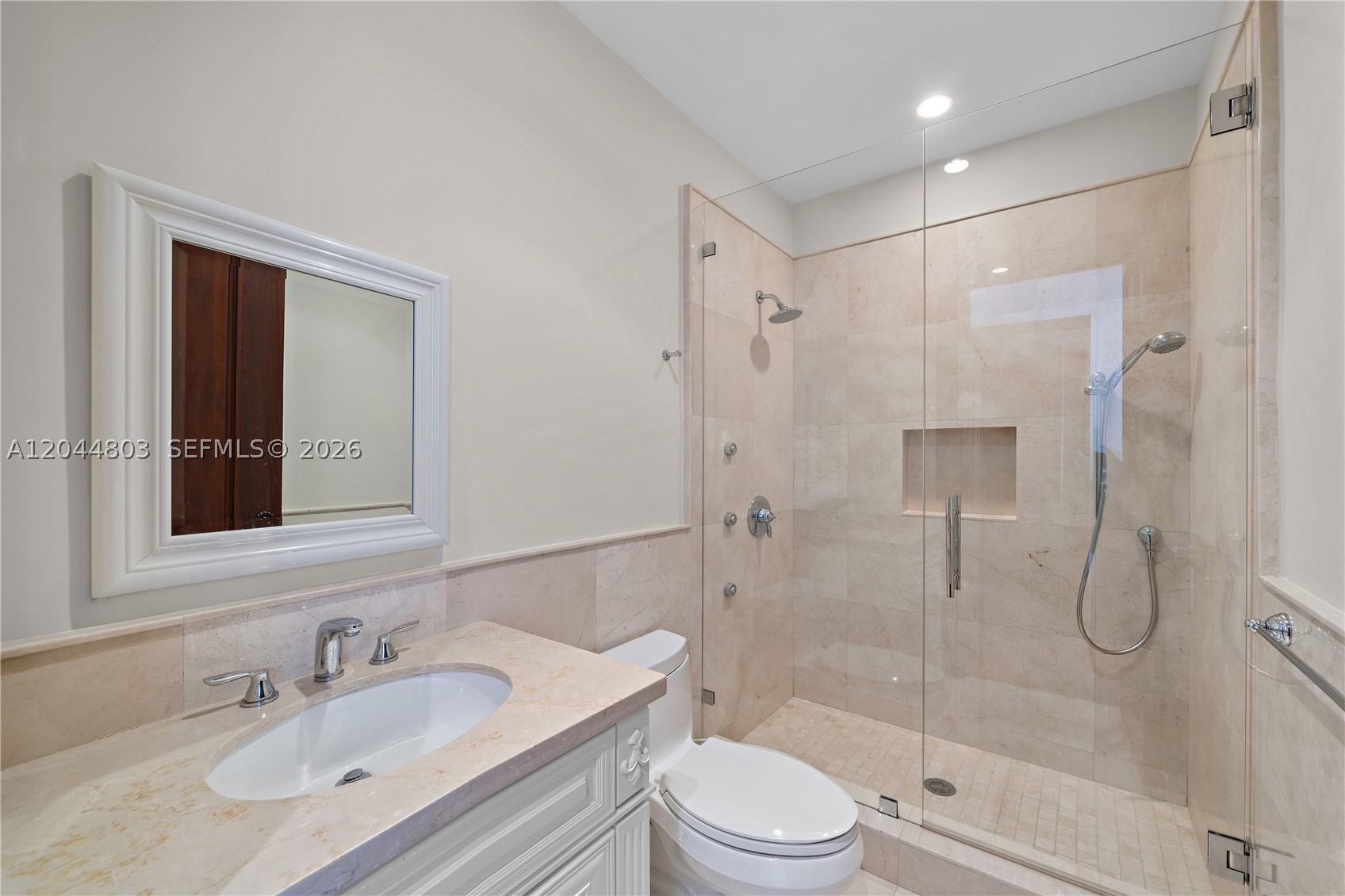 150 Edgewater Dr Coral Gables, FL 33133