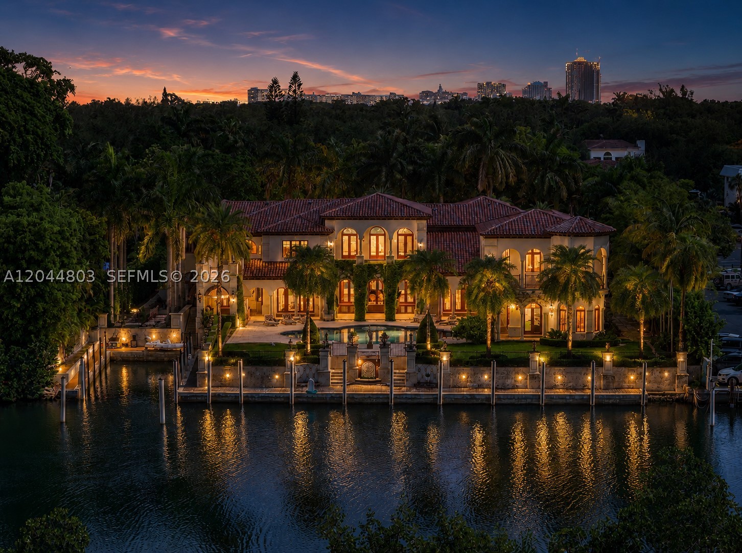 150 Edgewater Dr Coral Gables, FL 33133