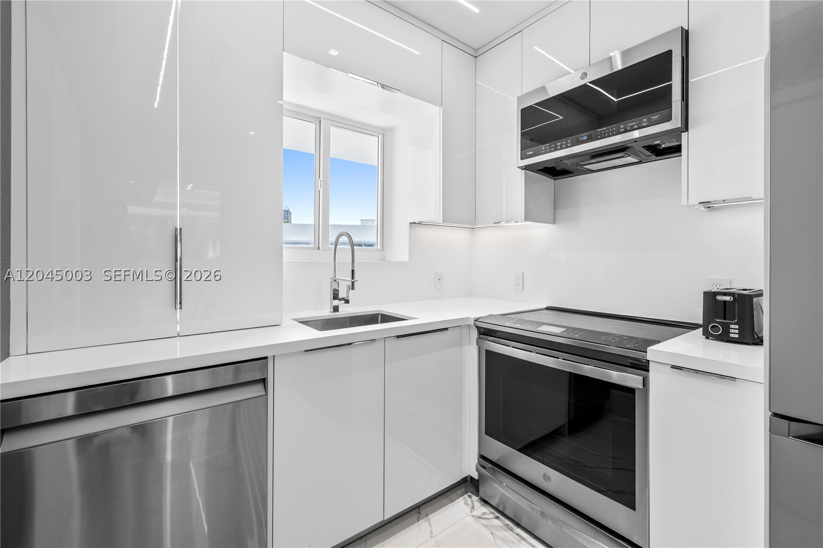 10190 Collins Ave #203 Bal Harbour, FL 33154