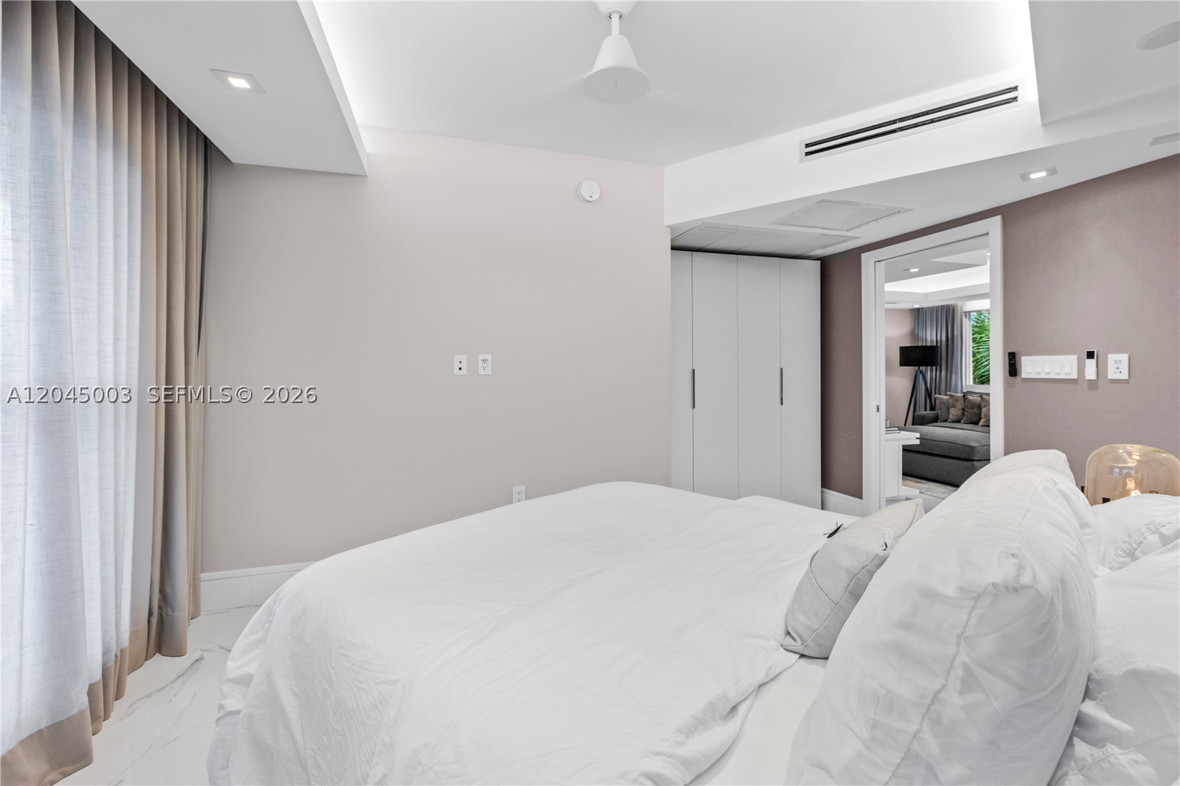 10190 Collins Ave #203 Bal Harbour, FL 33154