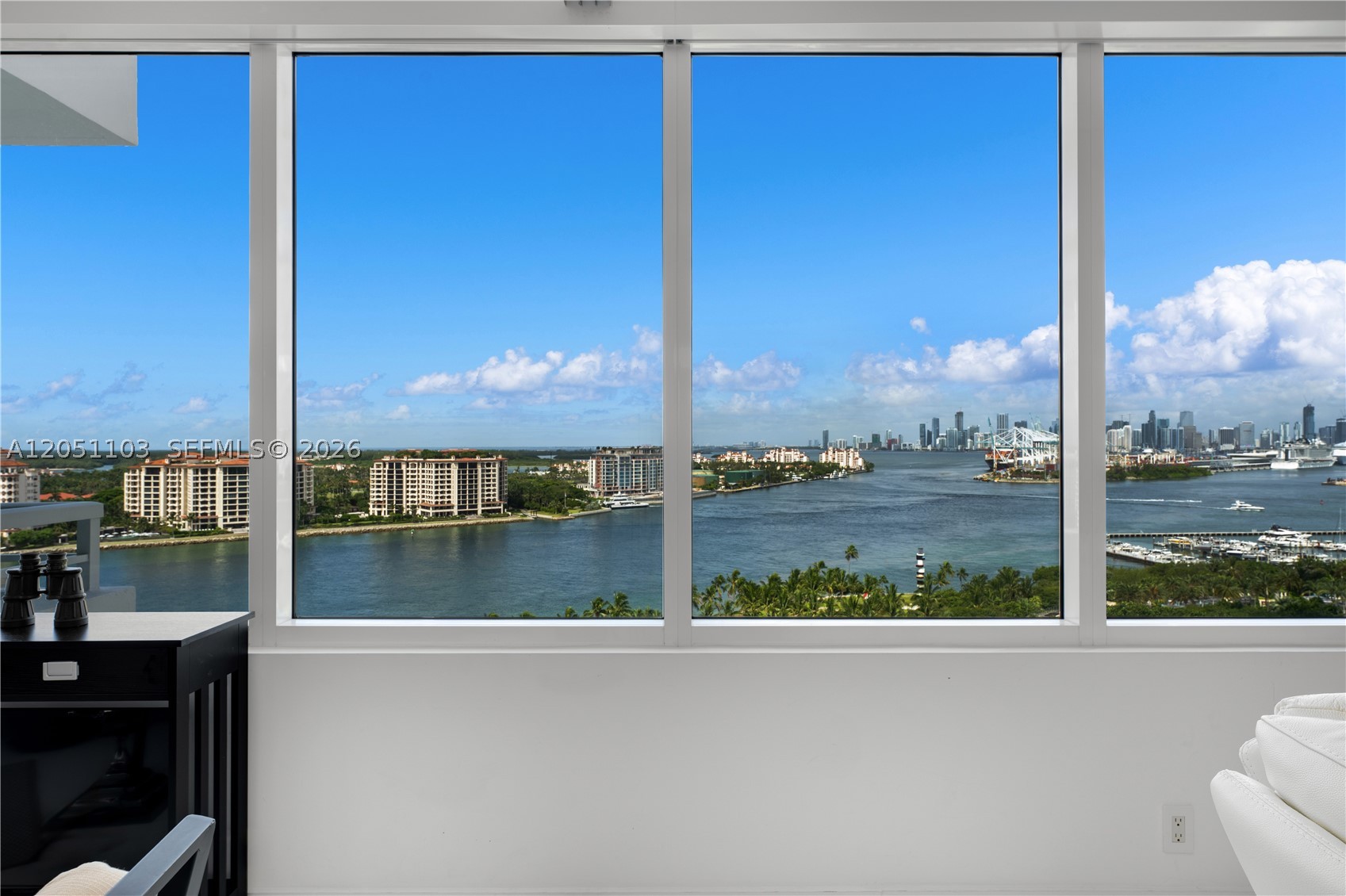 image South Pointe Towers21