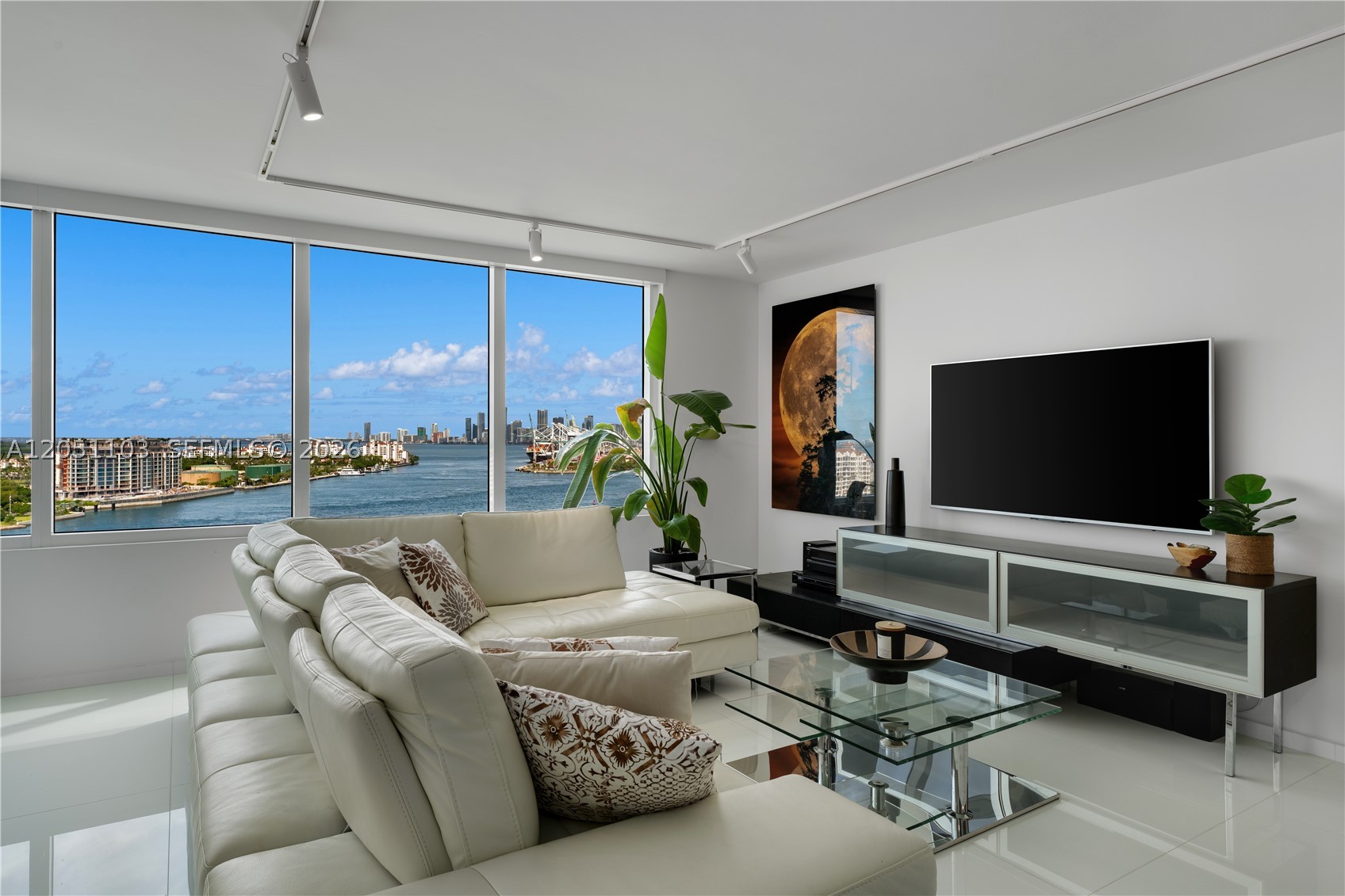 image South Pointe Towers3