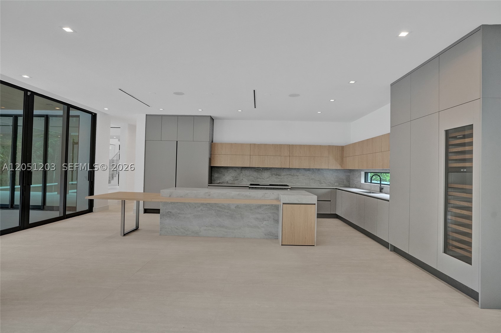 4640 Sunset Dr Miami, FL 33143