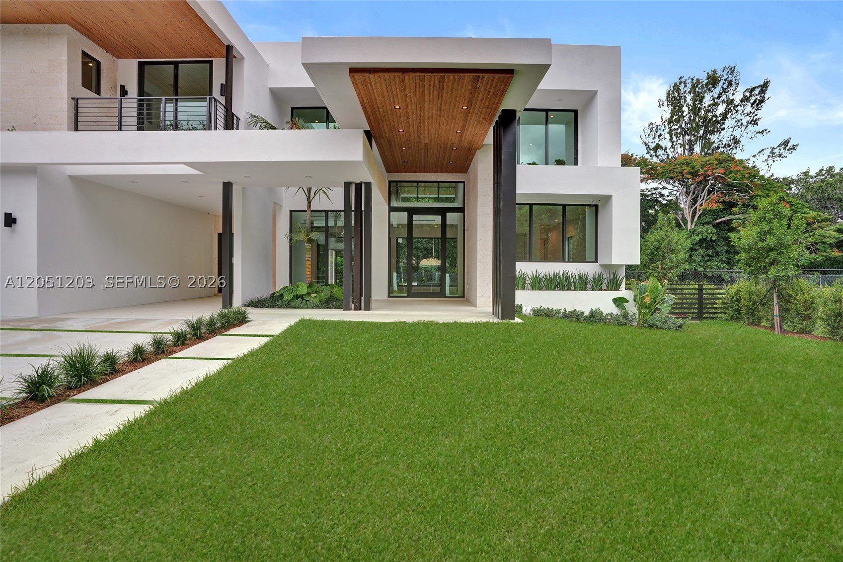 4640 Sunset Dr Miami, FL 33143