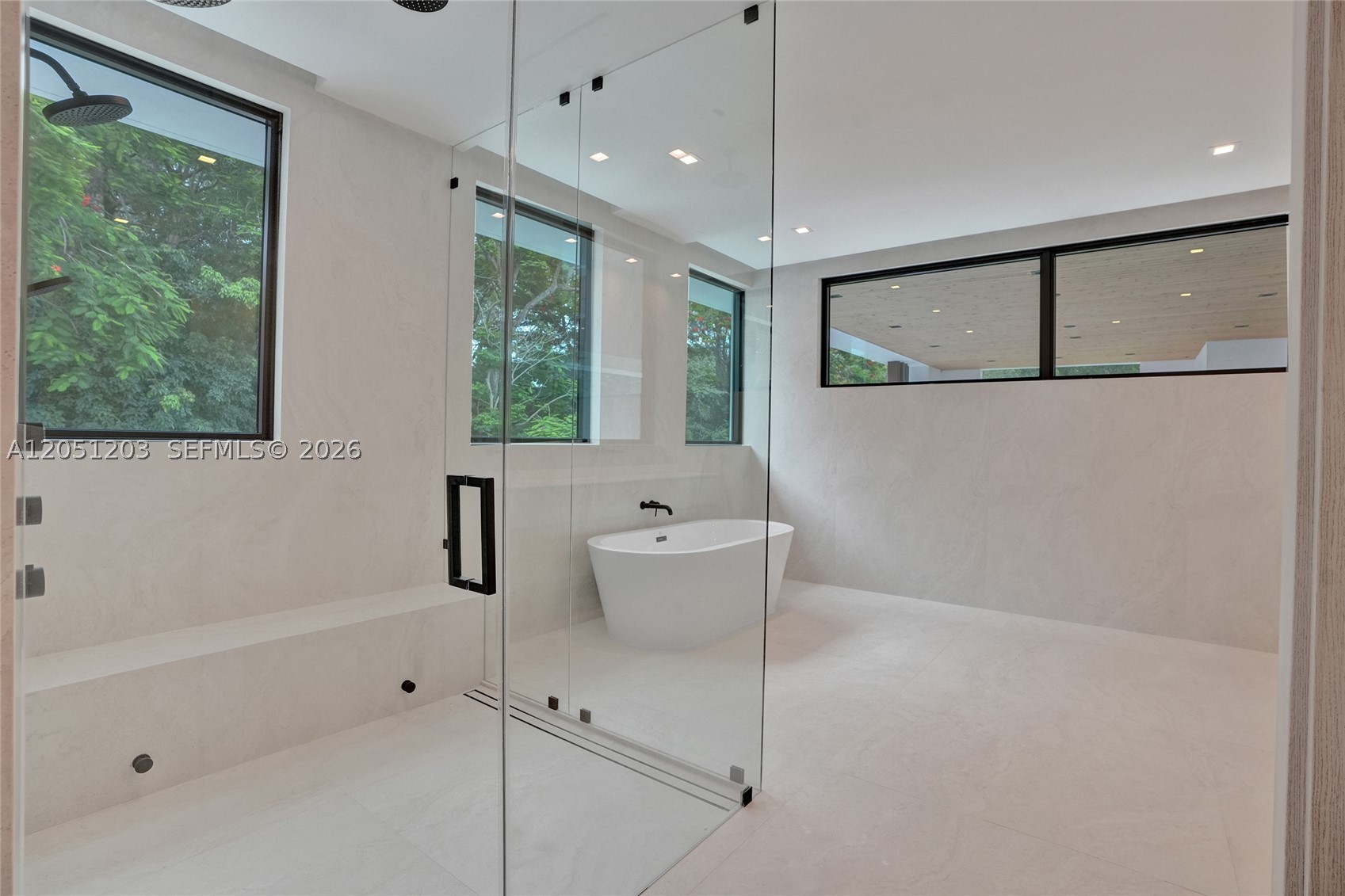 4640 Sunset Dr Miami, FL 33143