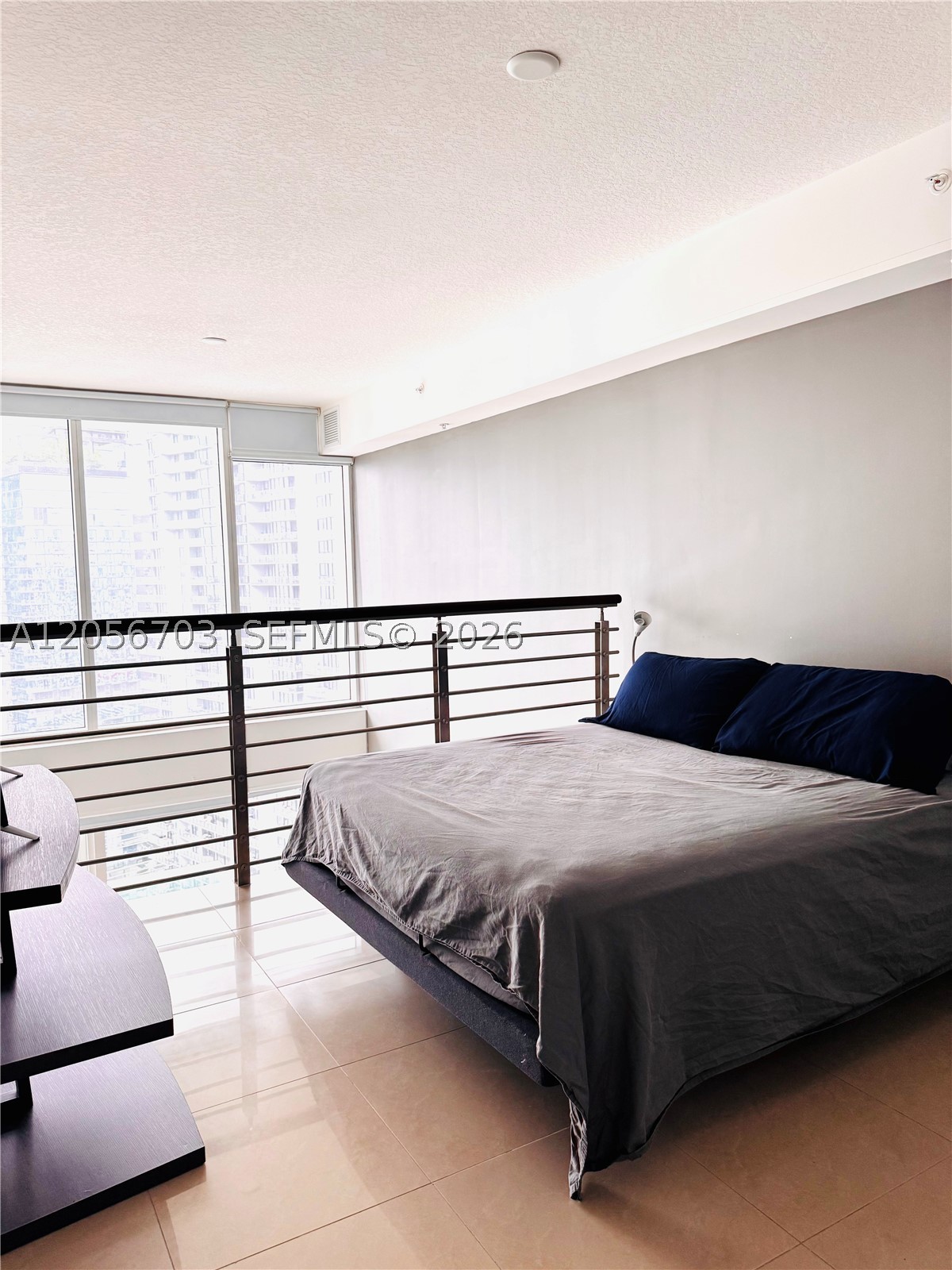 image Brickell on the River South9
