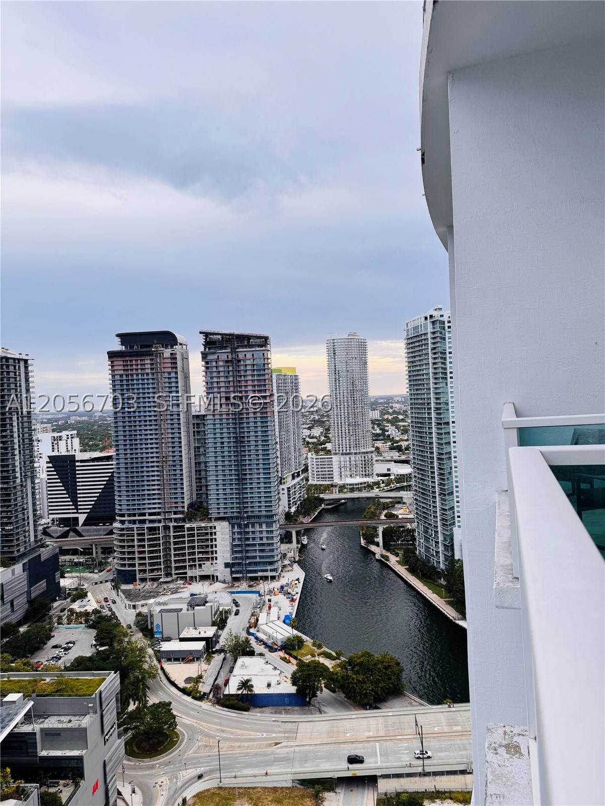 image Brickell on the River South18