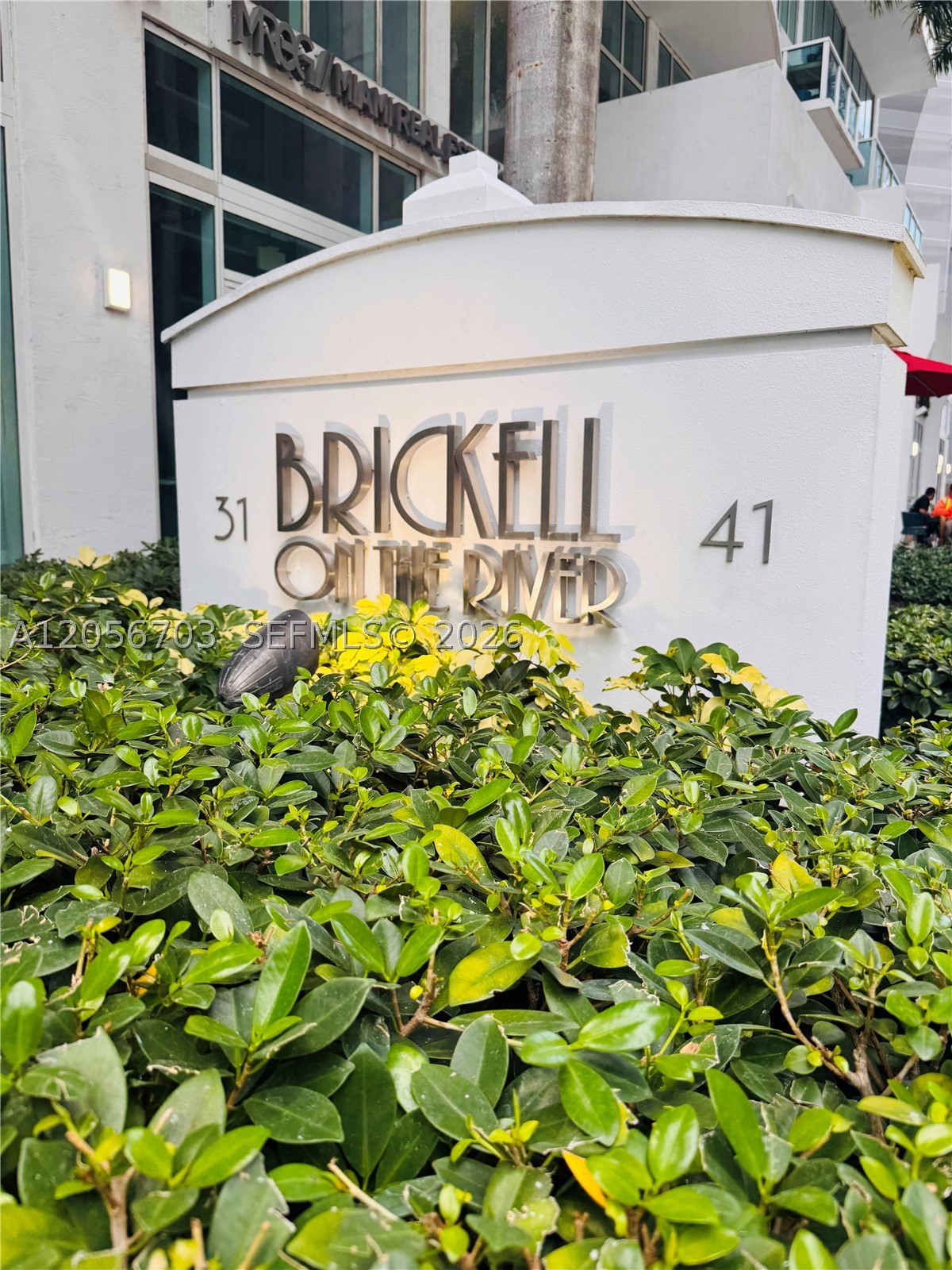 image Brickell on the River South1