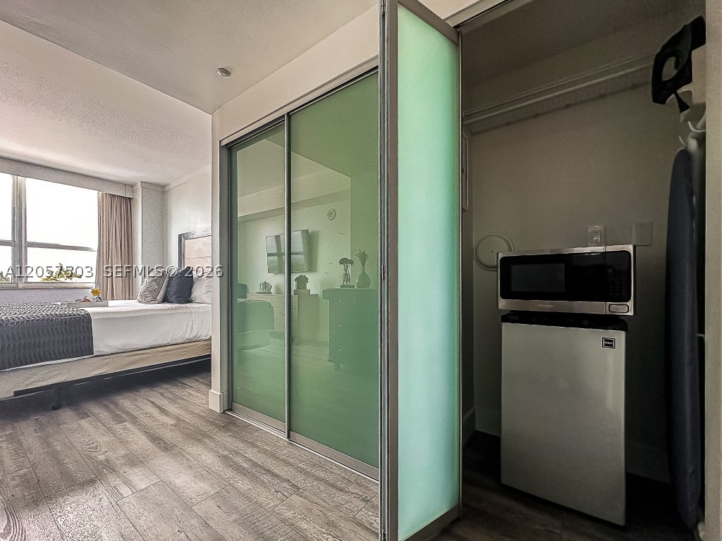image Mutiny Park Hotel Arya22