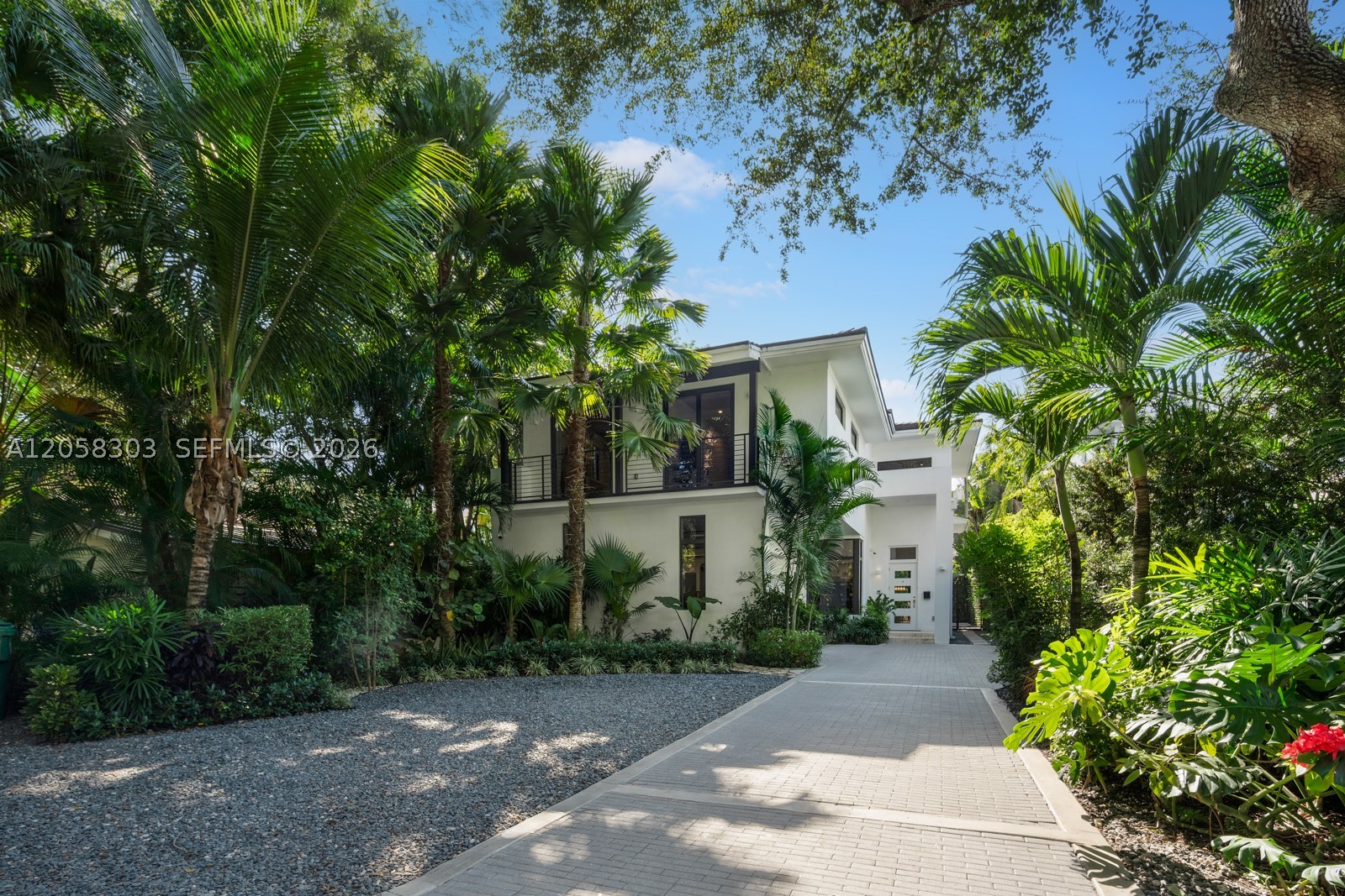 3630 Avocado Ave Miami, FL 33133