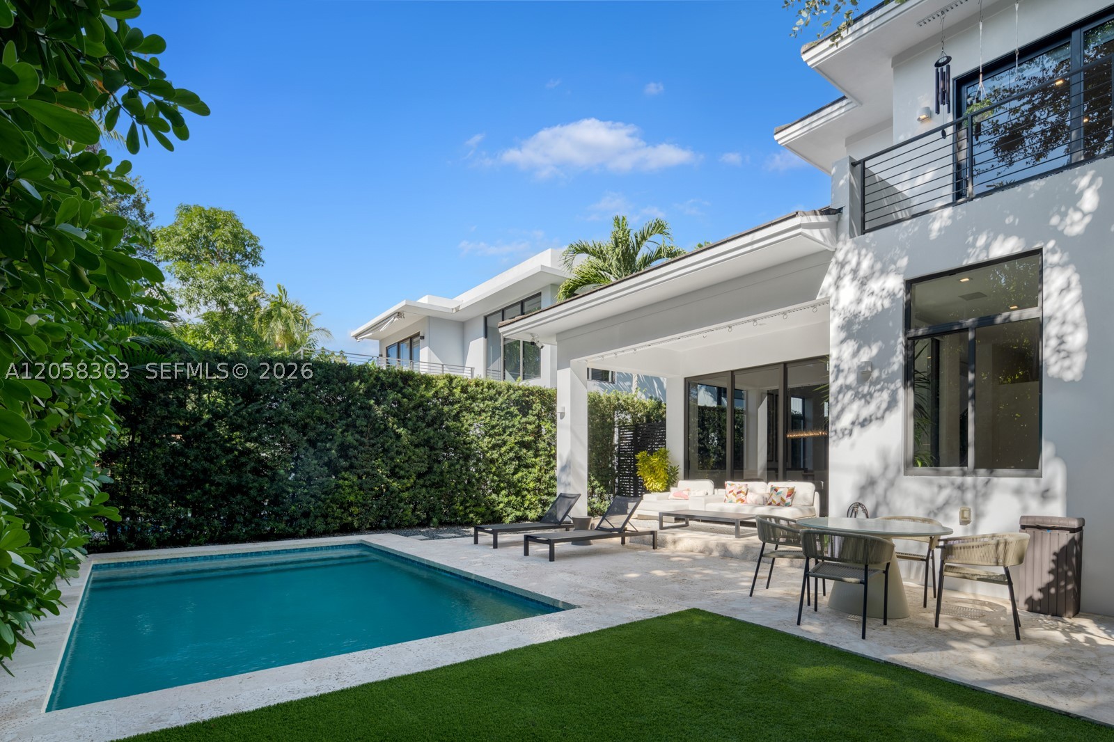 3630 Avocado Ave Miami, FL 33133