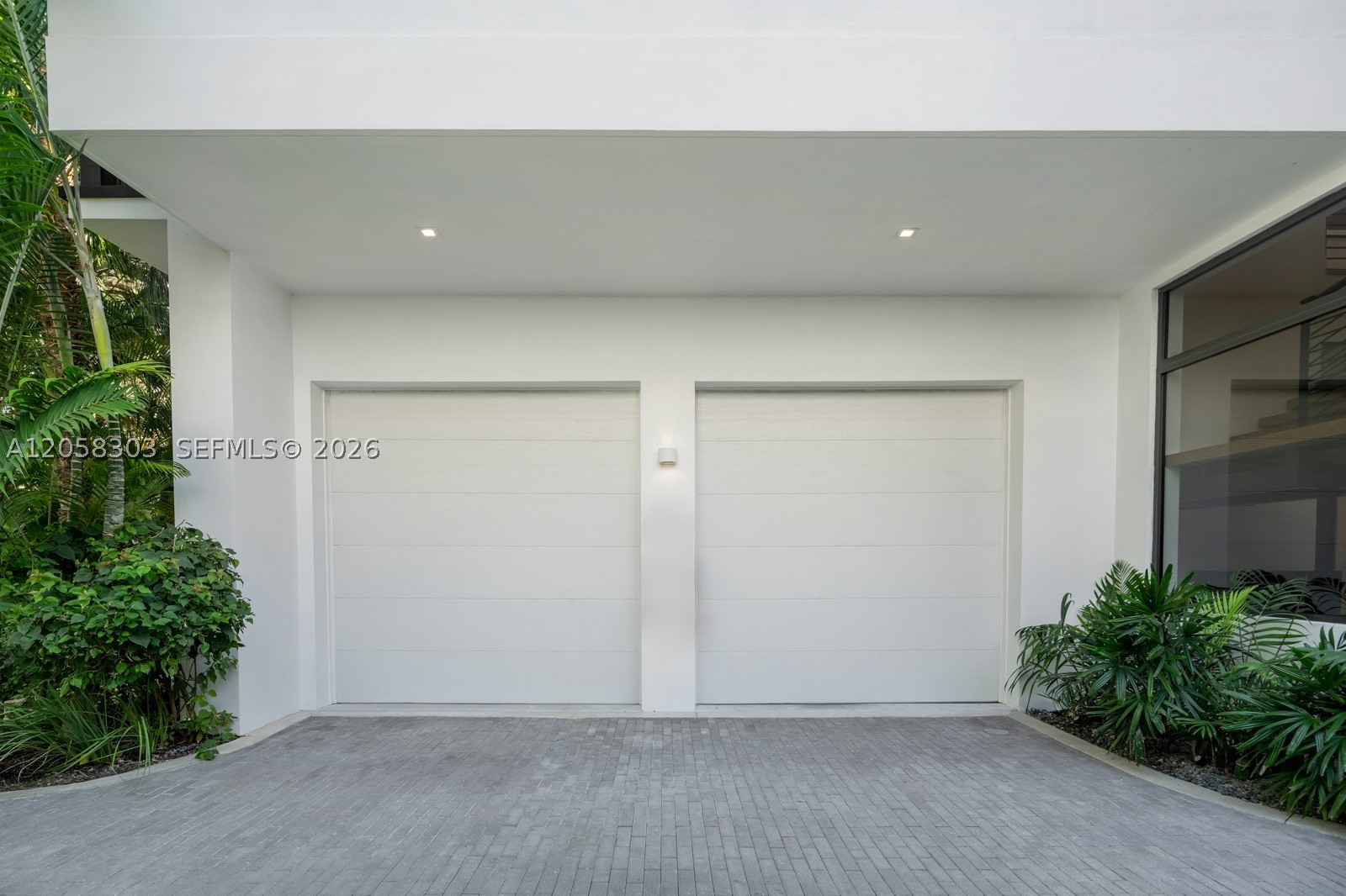 3630 Avocado Ave Miami, FL 33133